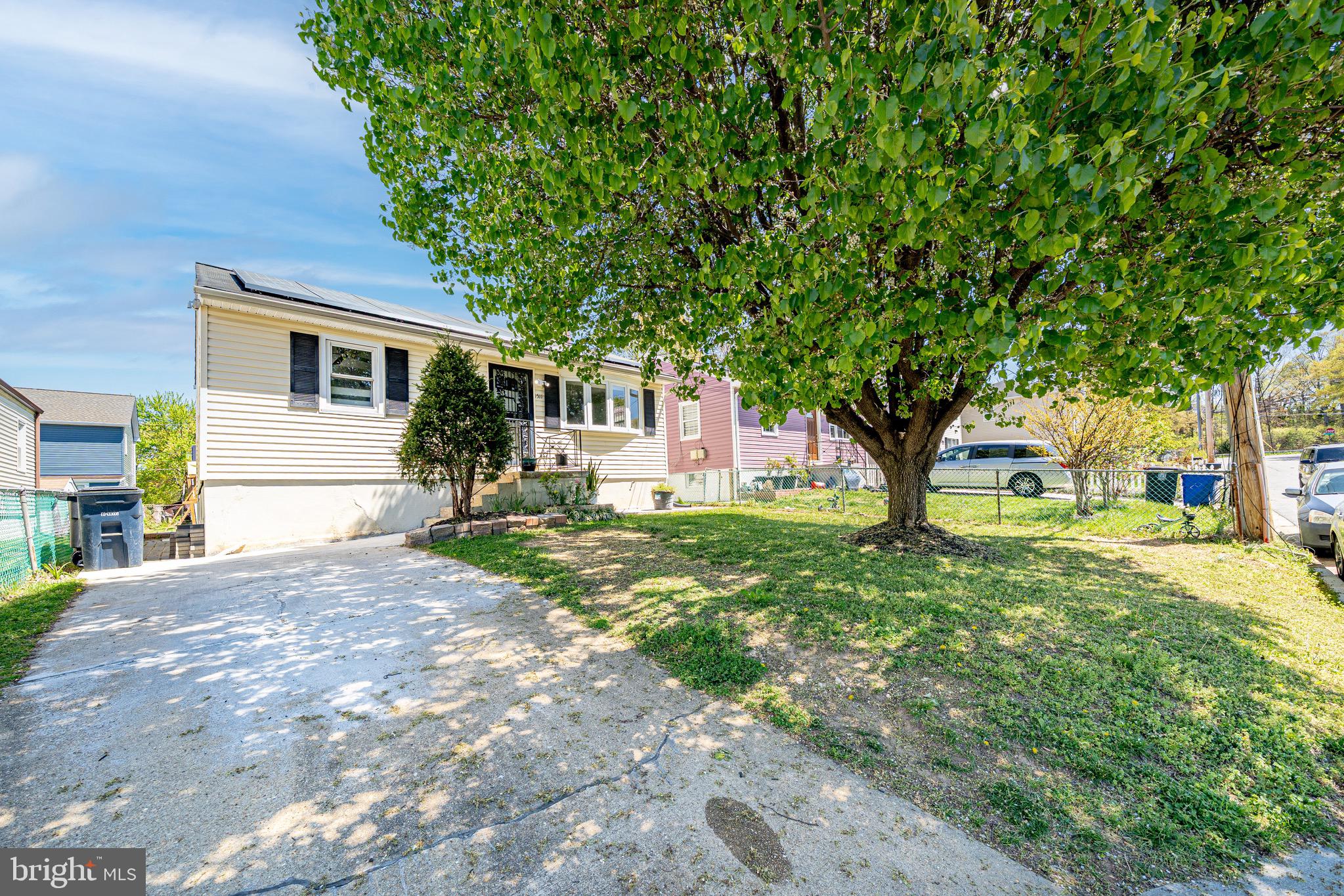 WHITE HOUSE HEIGHTS - Residential