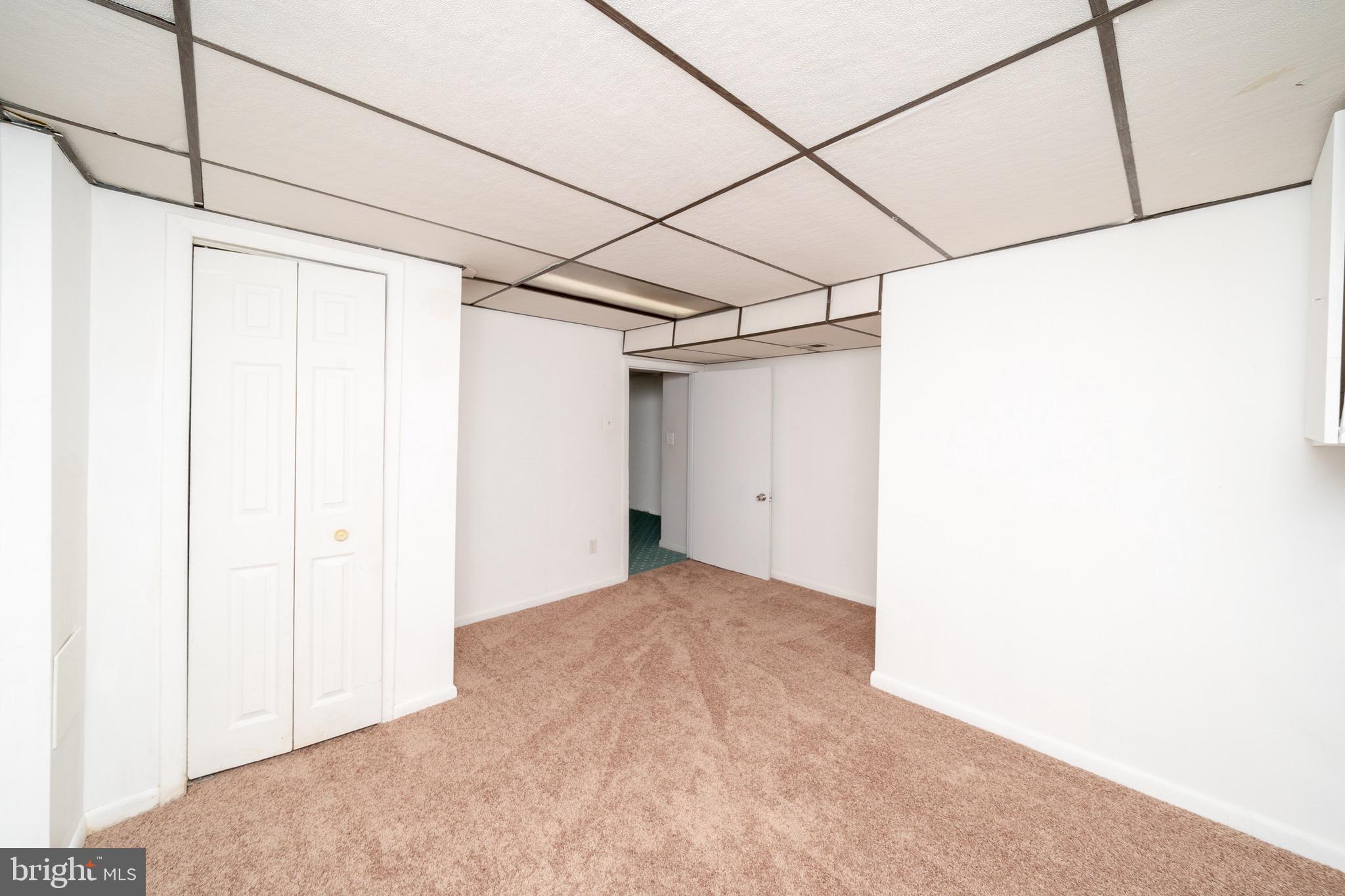 WHITE HOUSE HEIGHTS - Residential