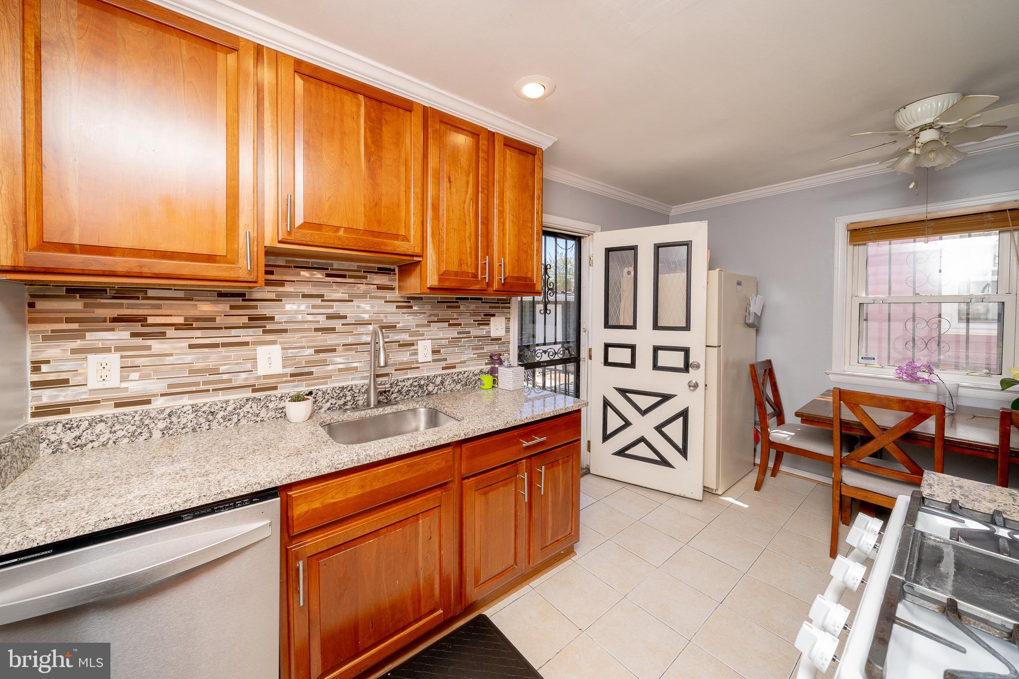 WHITE HOUSE HEIGHTS - Residential