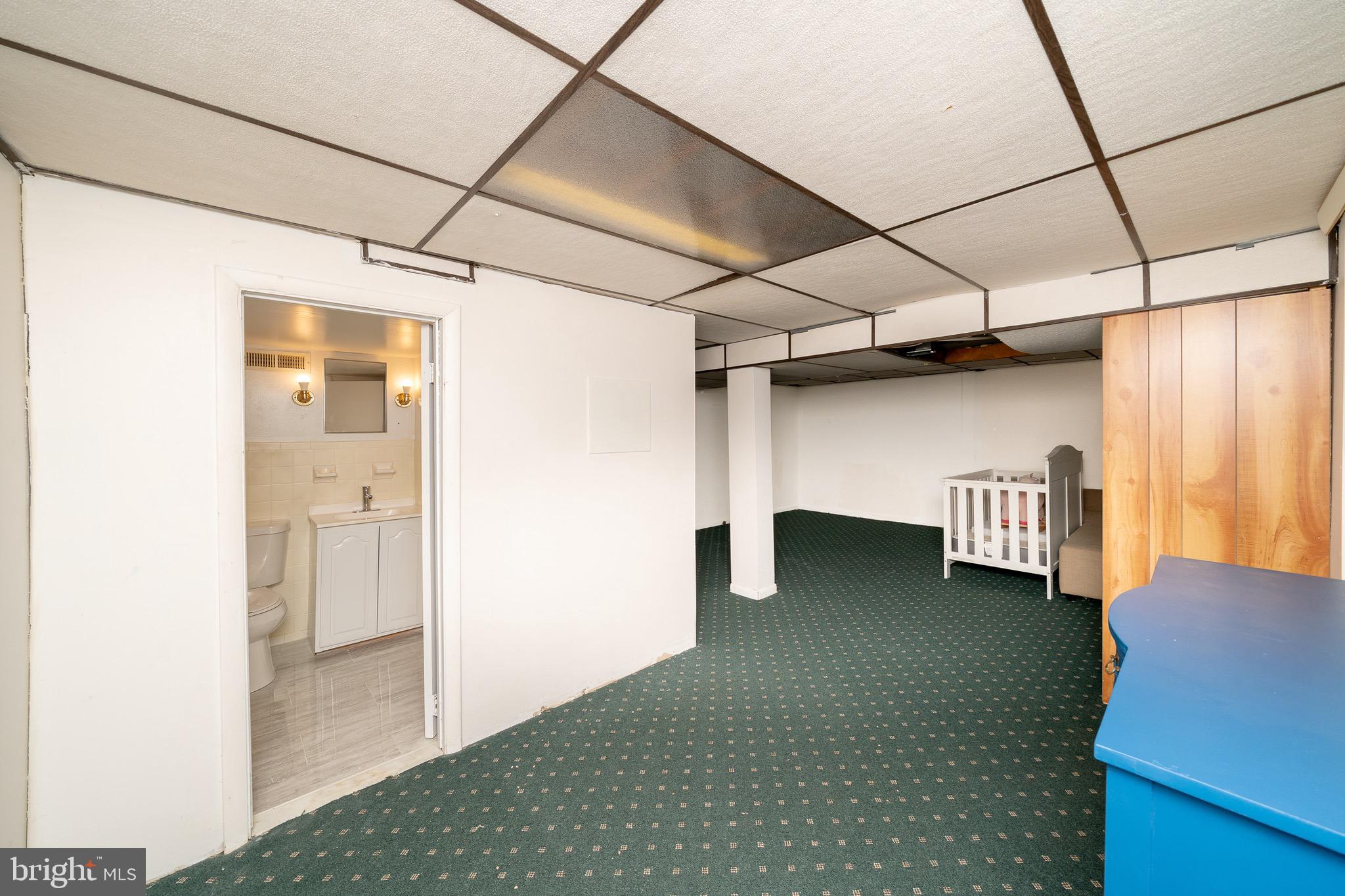 WHITE HOUSE HEIGHTS - Residential