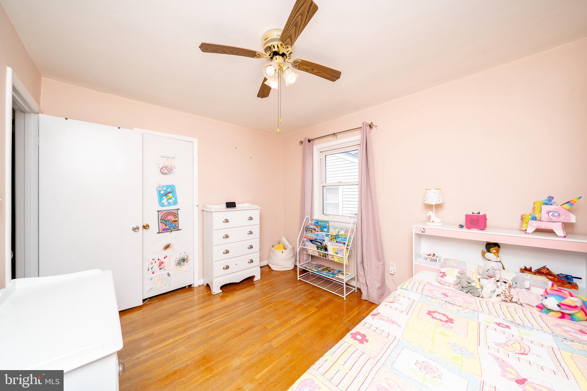 WHITE HOUSE HEIGHTS - Residential