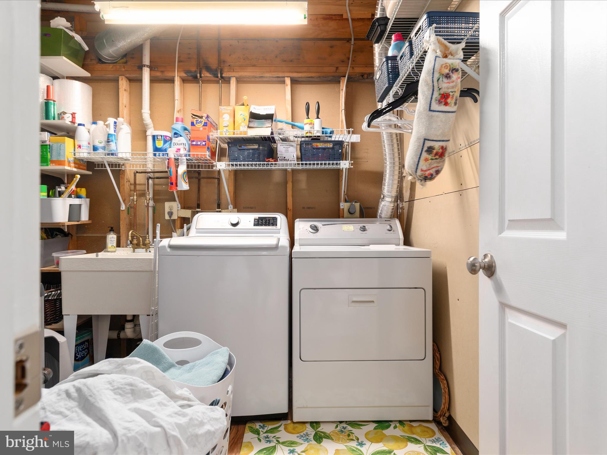 PENDERBROOK - Residential