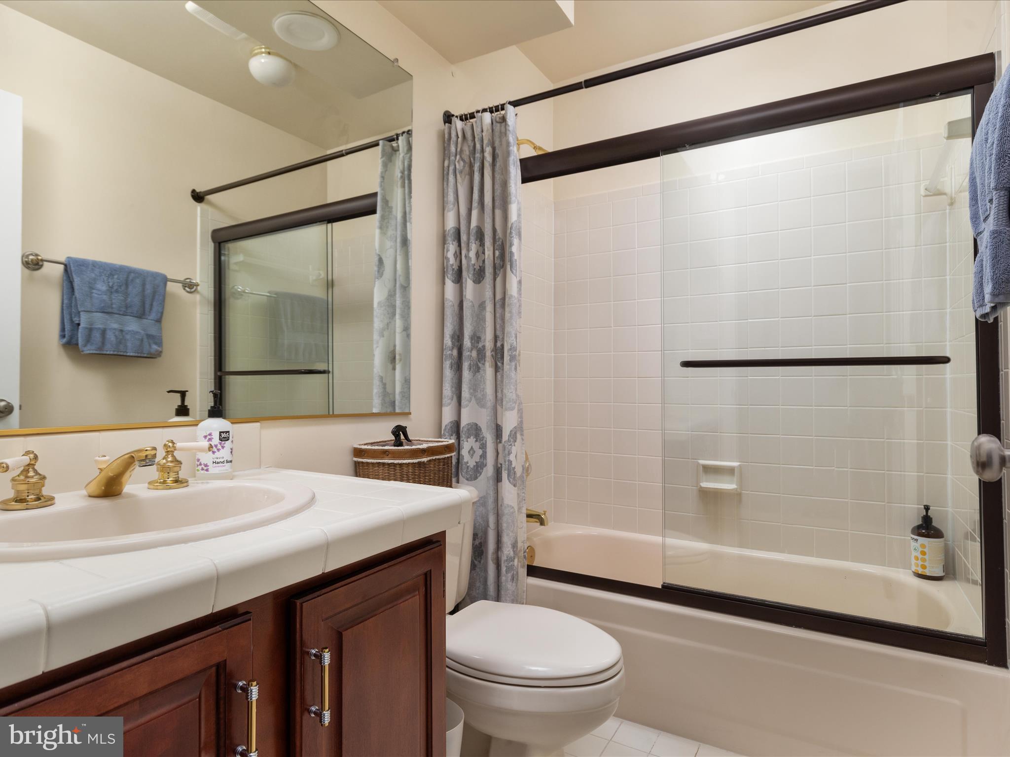 PENDERBROOK - Residential