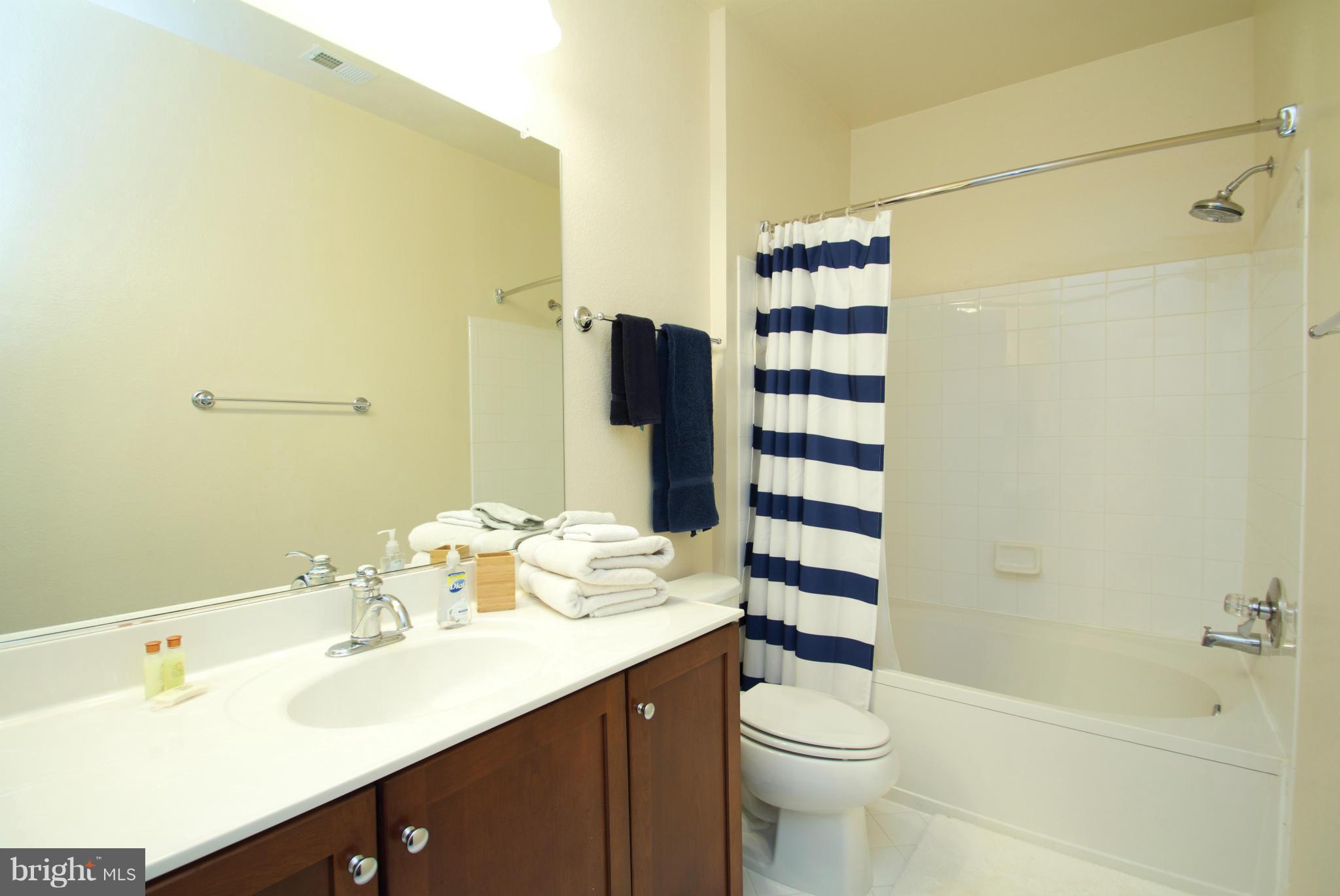 WHITE FLINT STATION - Residential