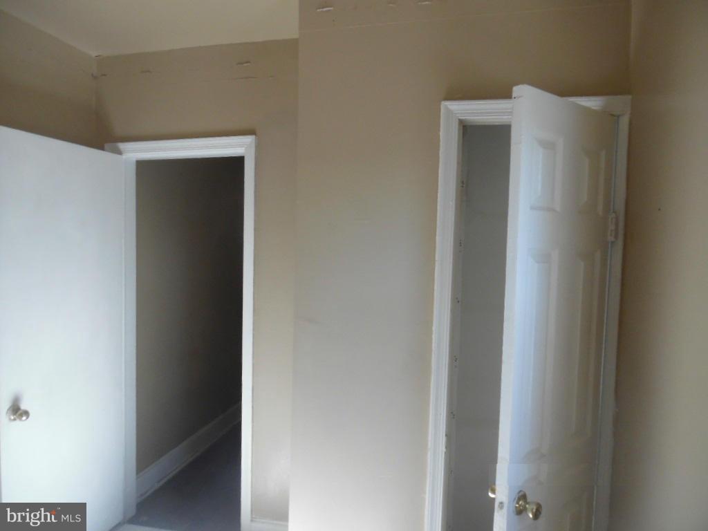 WASHINGTON VILLAGE - Residential