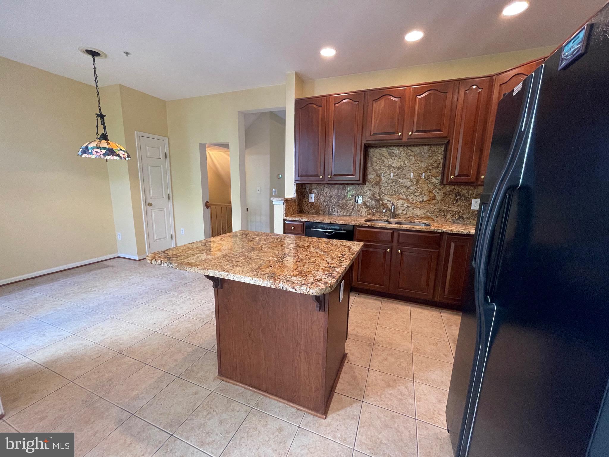 CAMERON STATION - Residential Lease