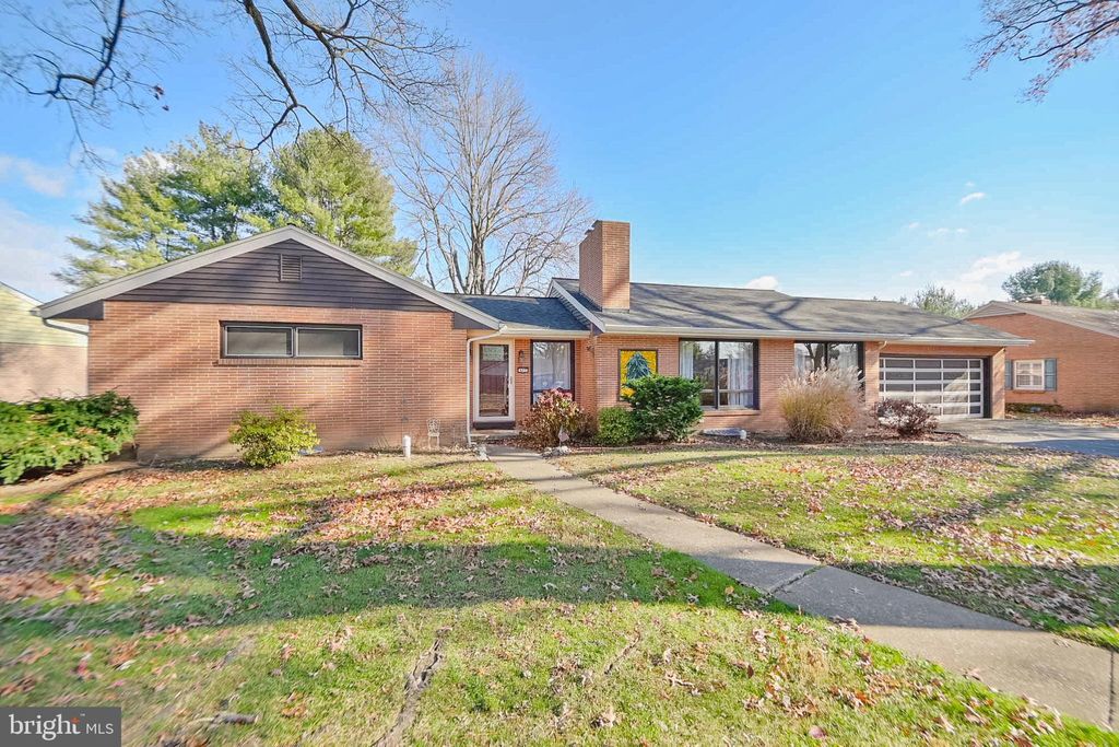 Photo of 473 N Spruce Street, ELIZABETHTOWN, PA 17022 (MLS # PALA2060234)