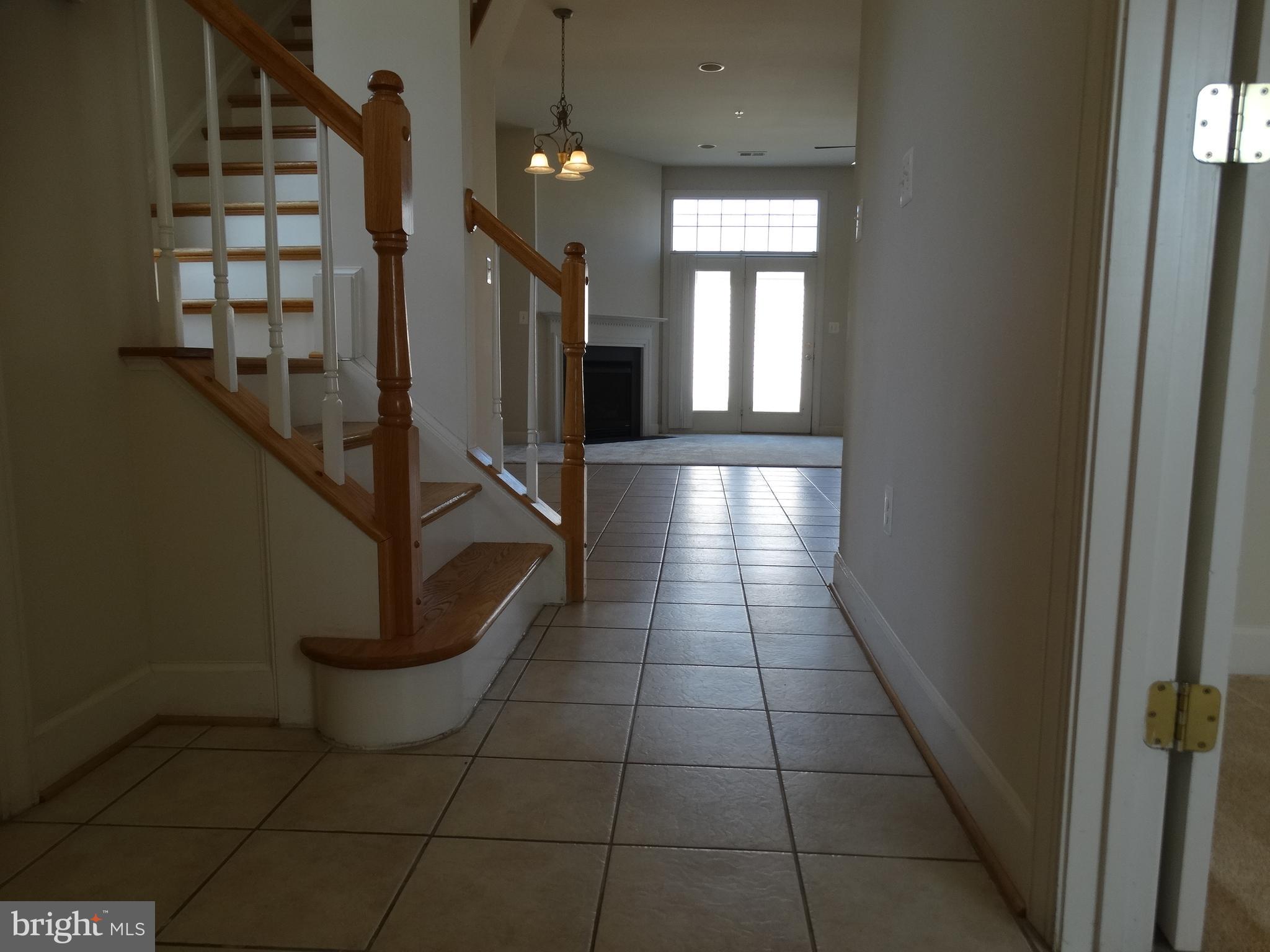 WOODCREST - Residential Lease