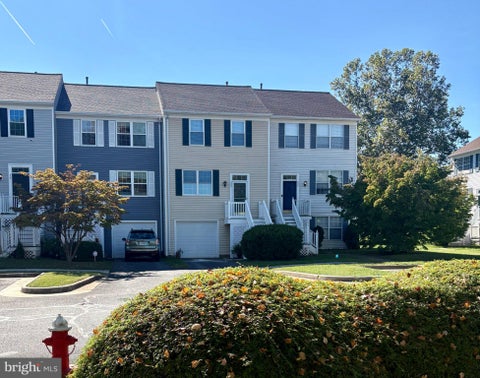 Townhouse For Sale - 523 Radford Terrace<br/> LEESBURG, VA 20176