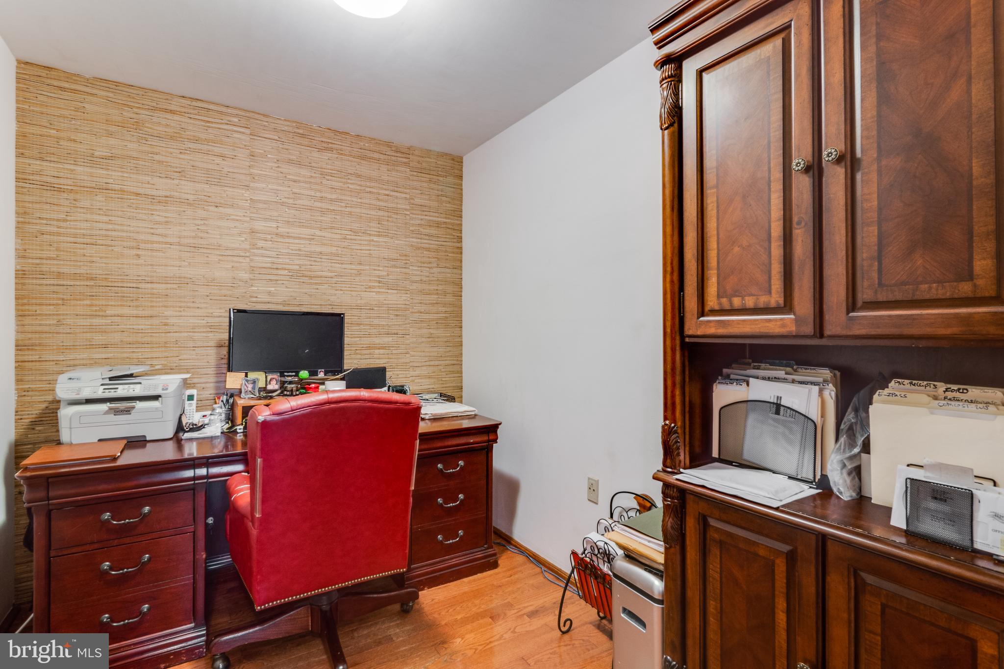 BAY WOODS - Residential