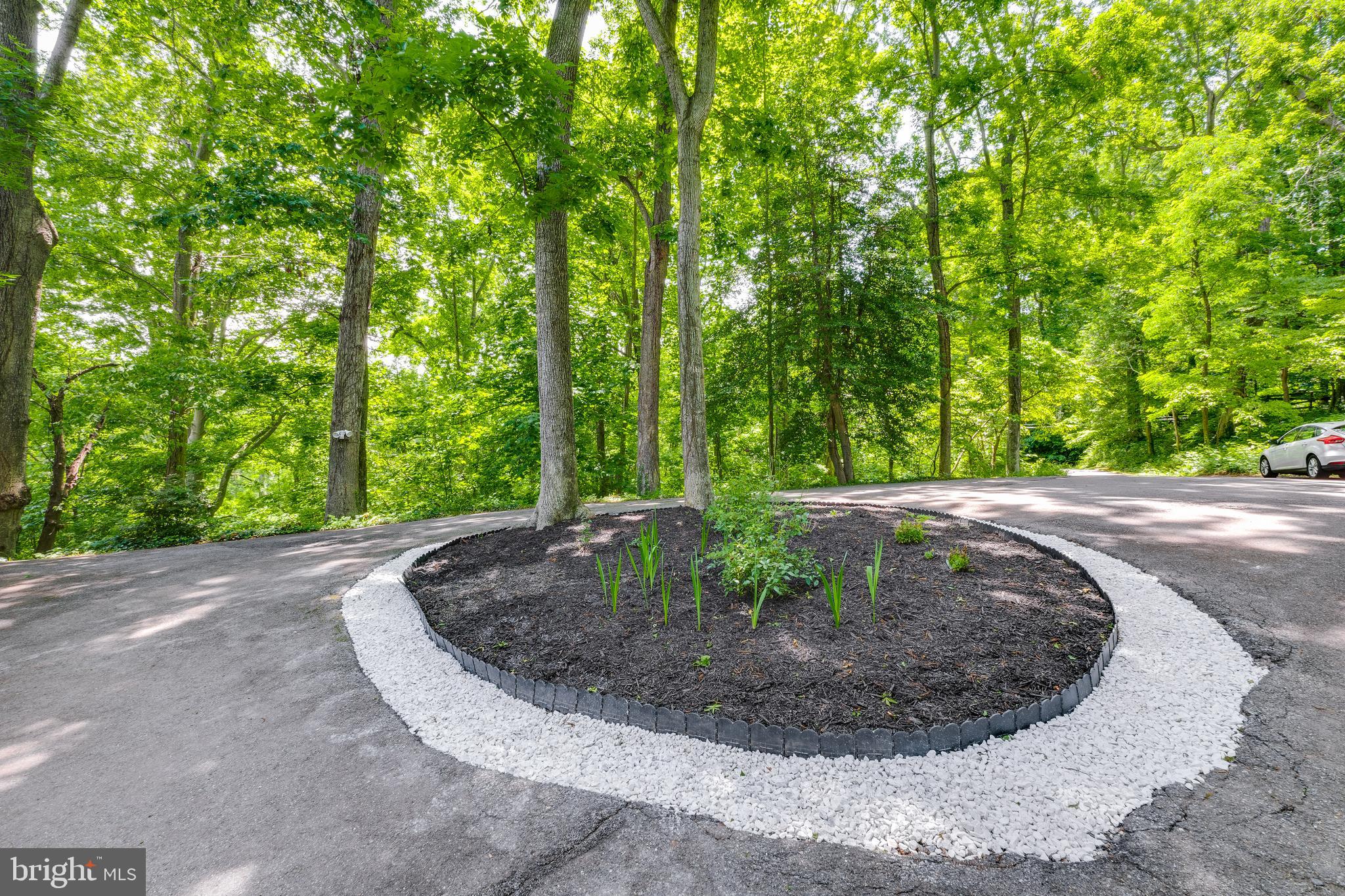 BAY WOODS - Residential