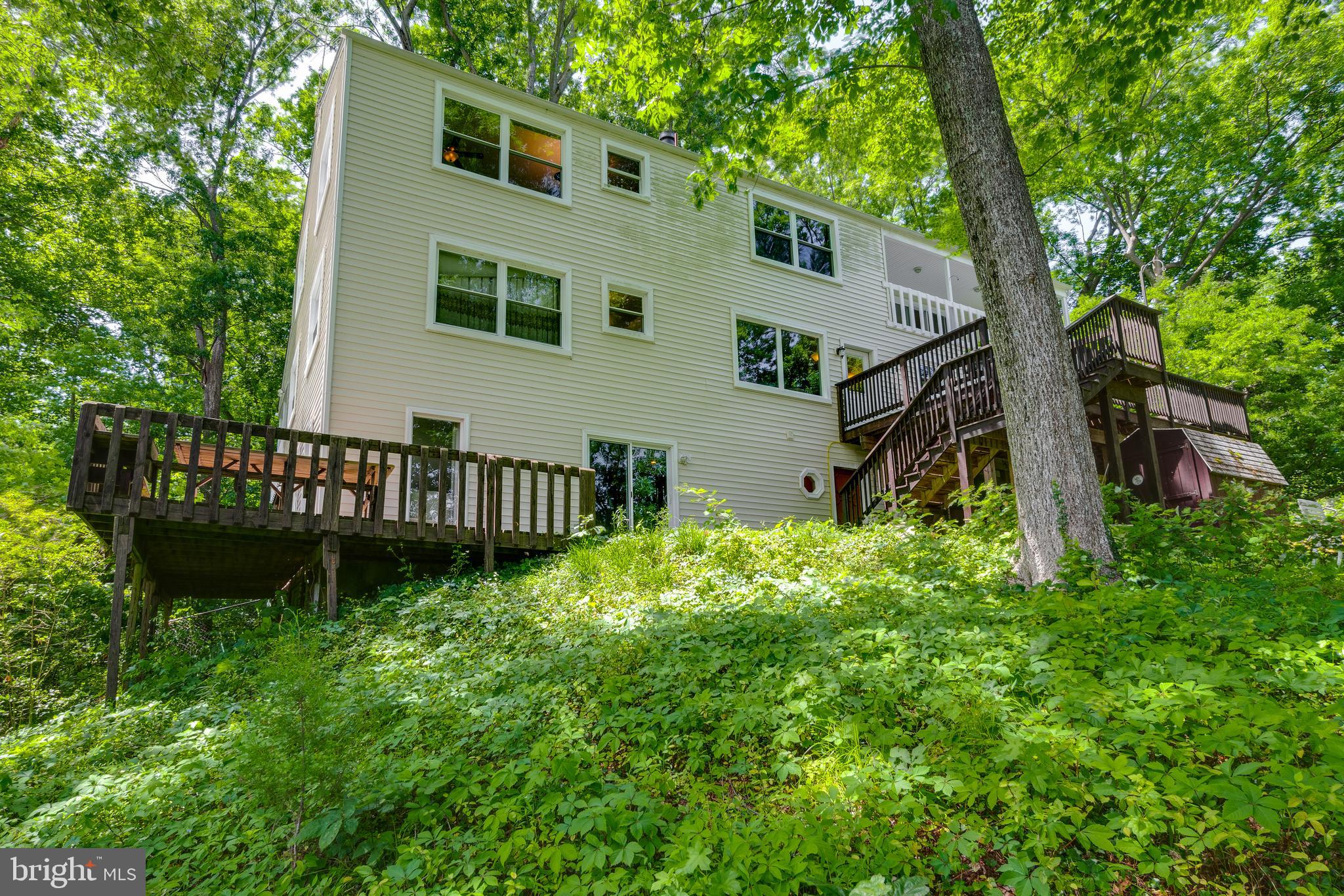 BAY WOODS - Residential