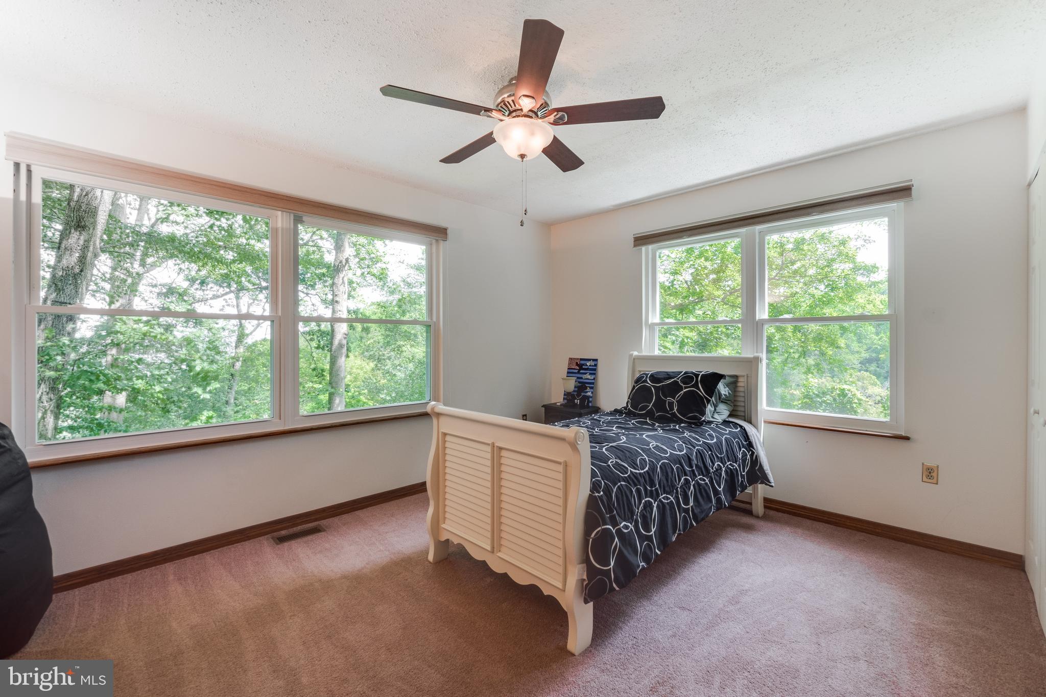 BAY WOODS - Residential