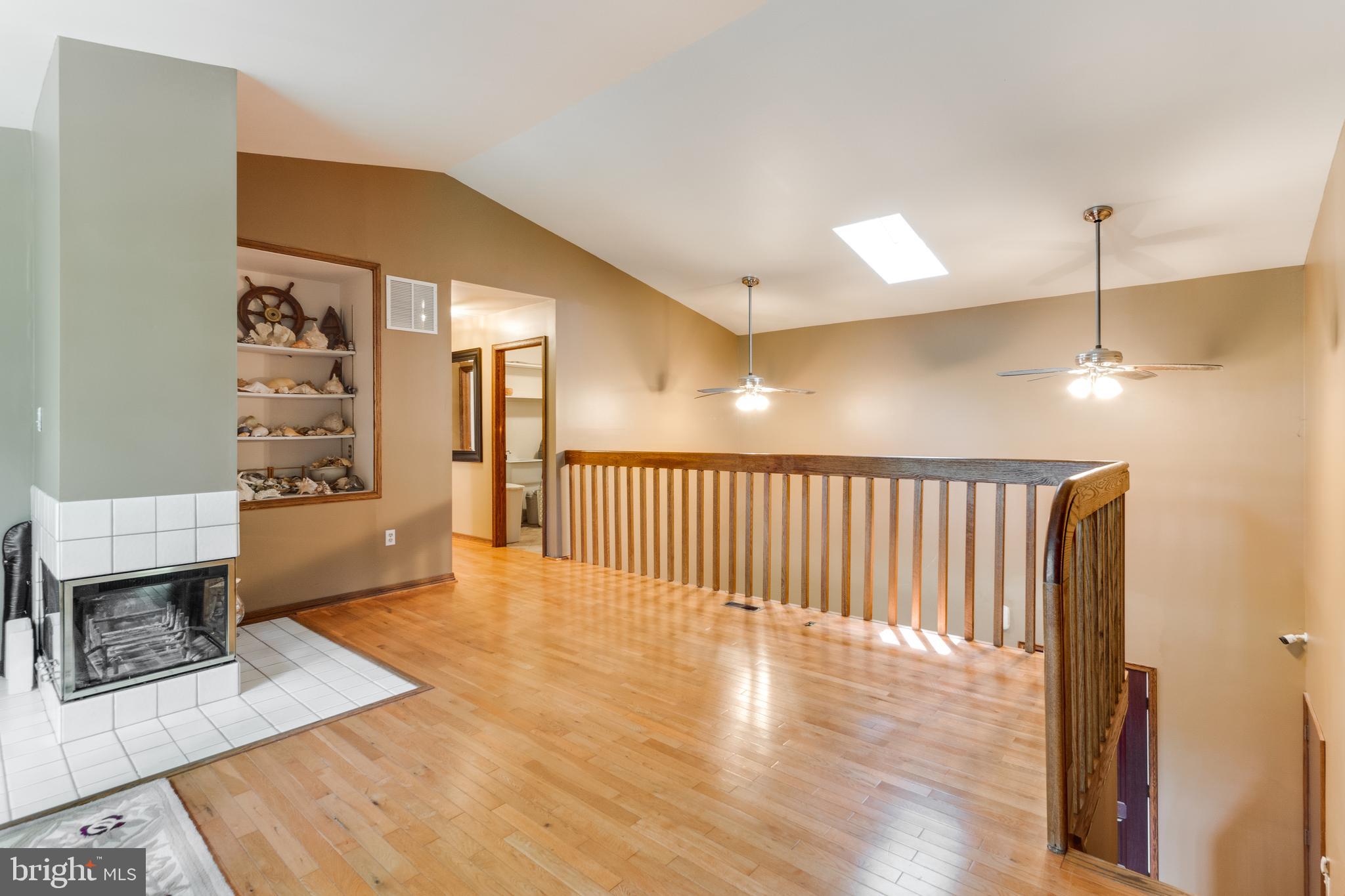 BAY WOODS - Residential