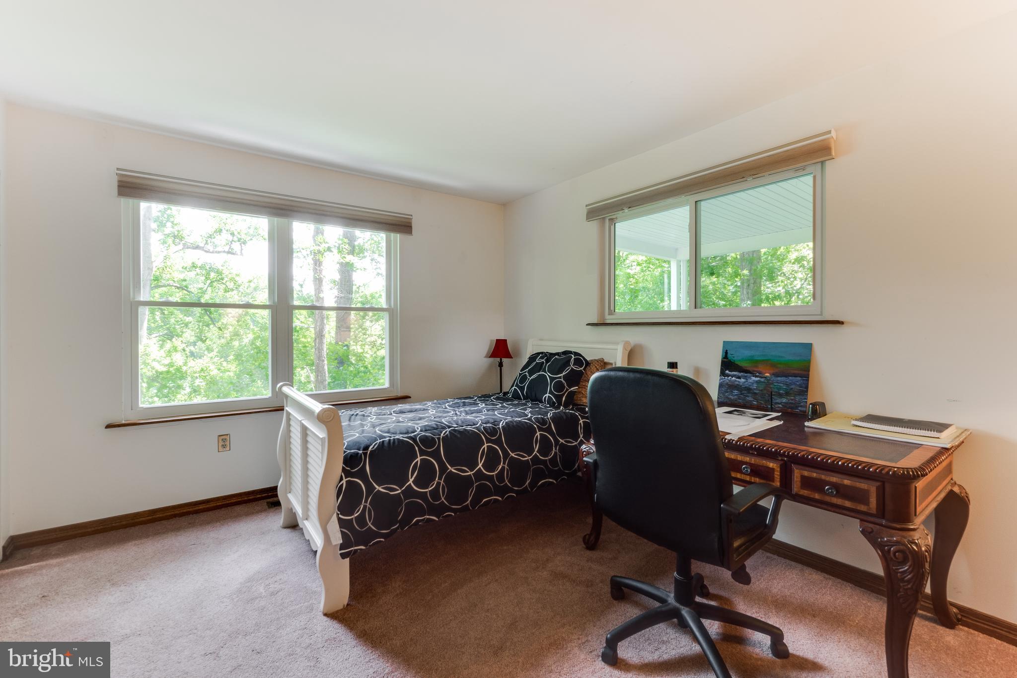 BAY WOODS - Residential