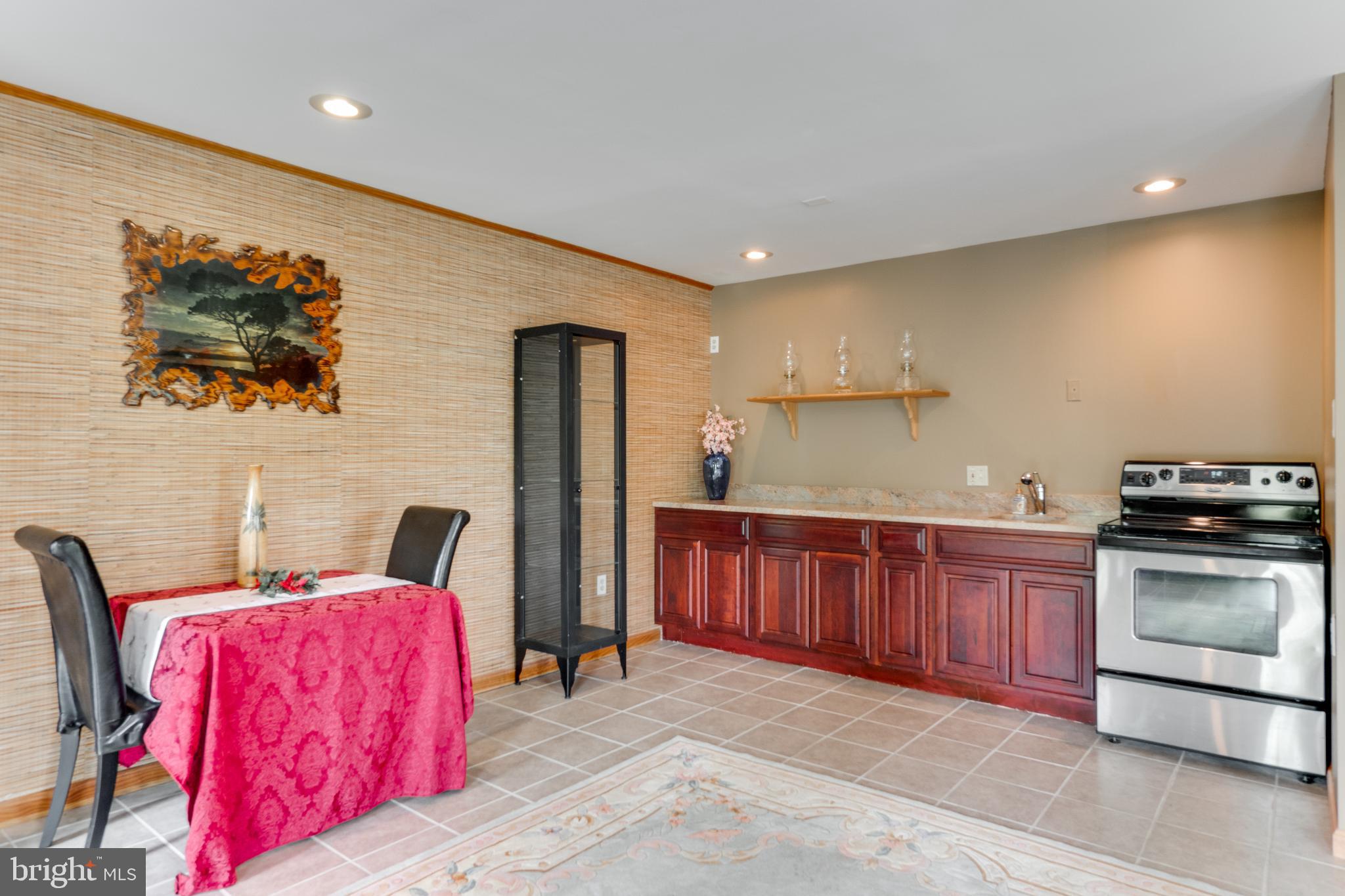 BAY WOODS - Residential