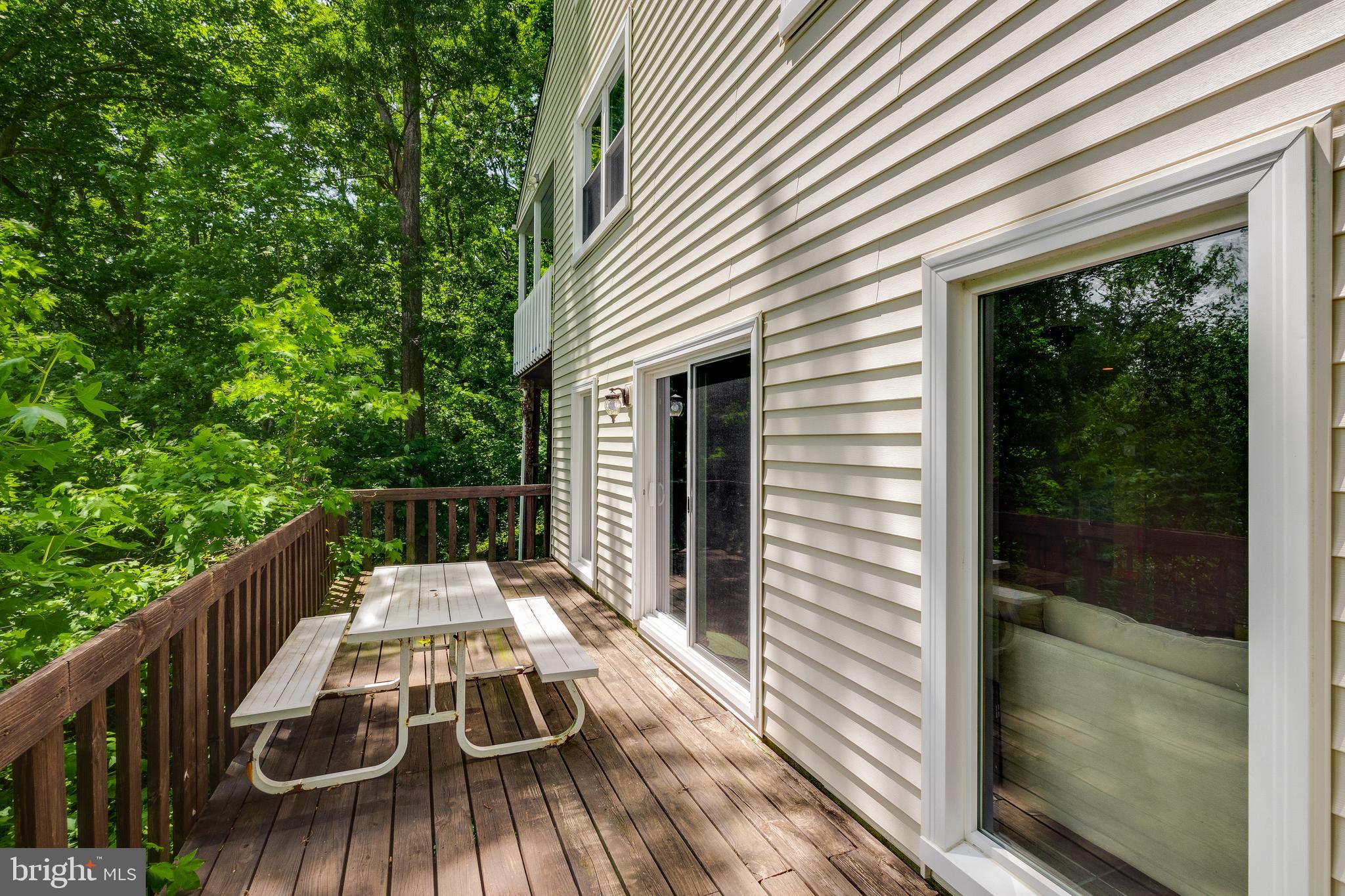 BAY WOODS - Residential