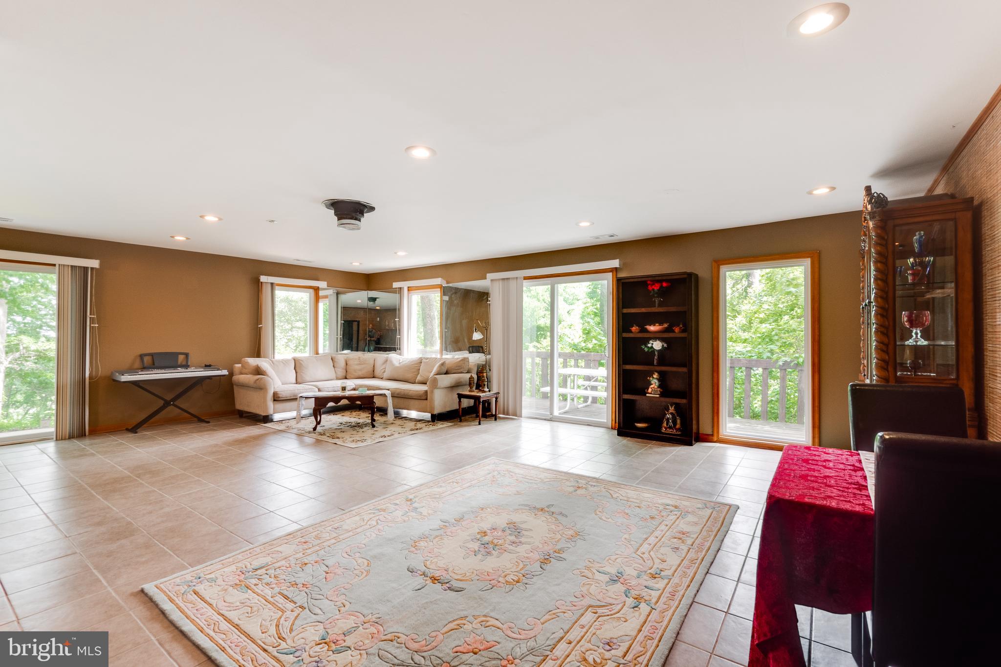 BAY WOODS - Residential