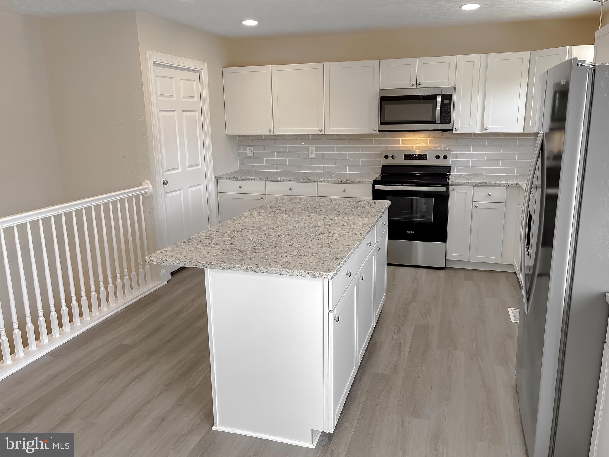 JENNI'S DAWN - Residential