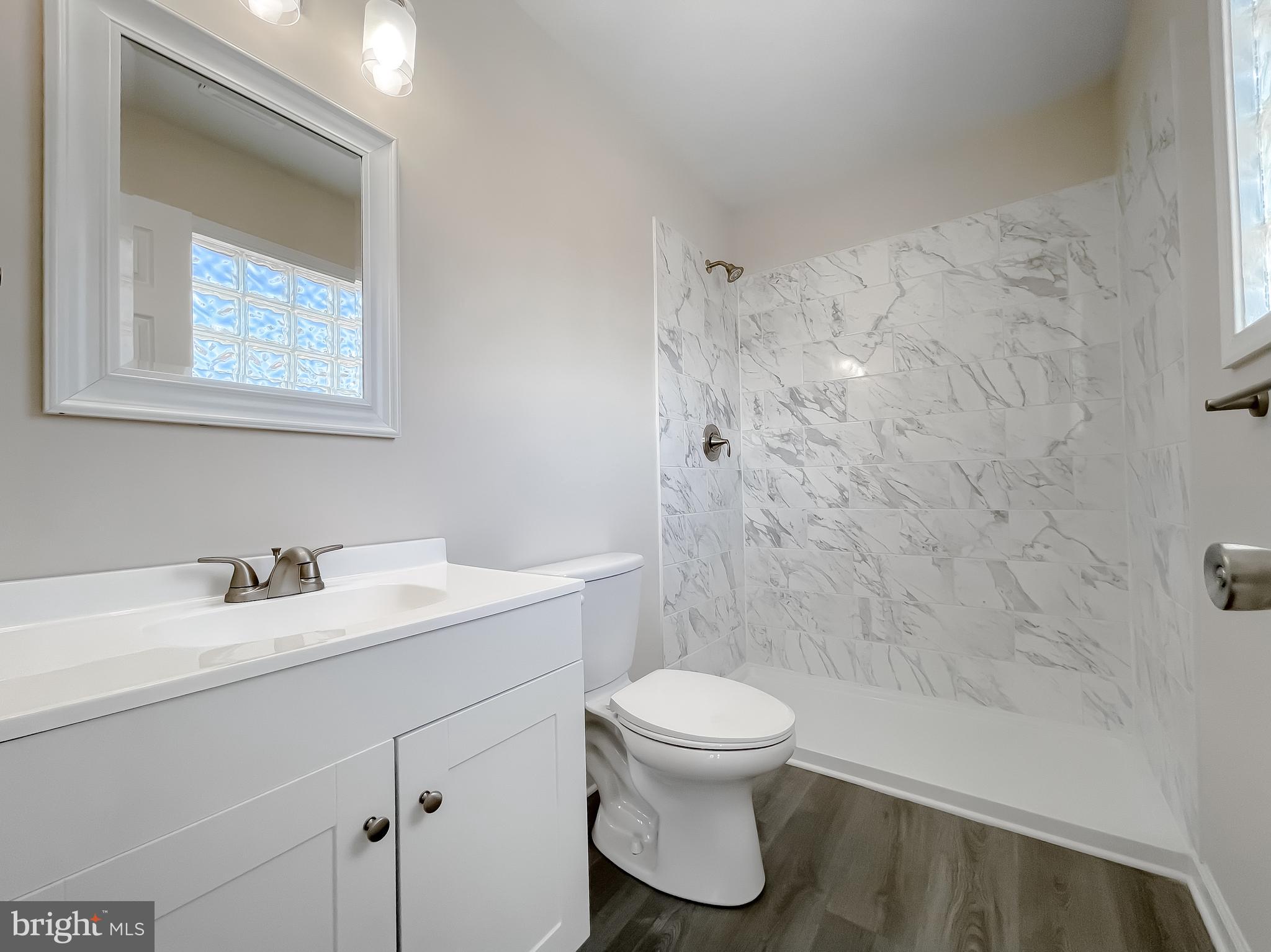 JENNI'S DAWN - Residential