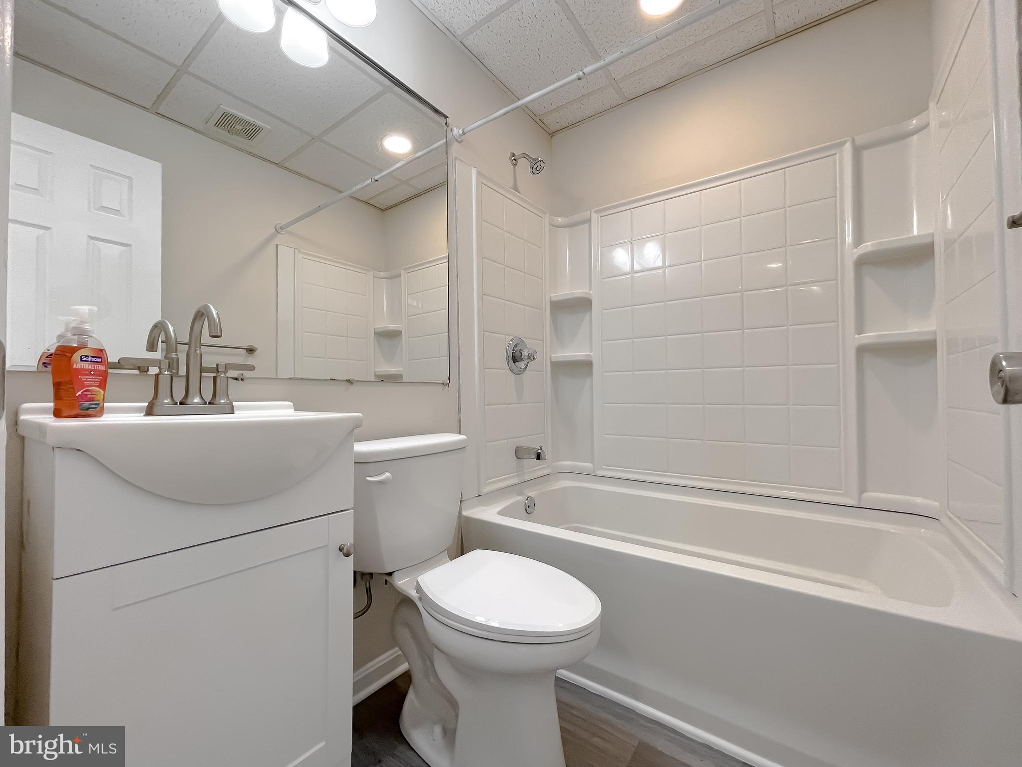 JENNI'S DAWN - Residential