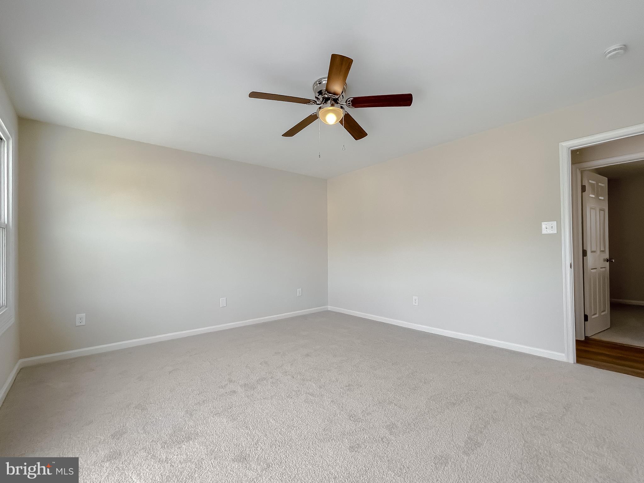 JENNI'S DAWN - Residential