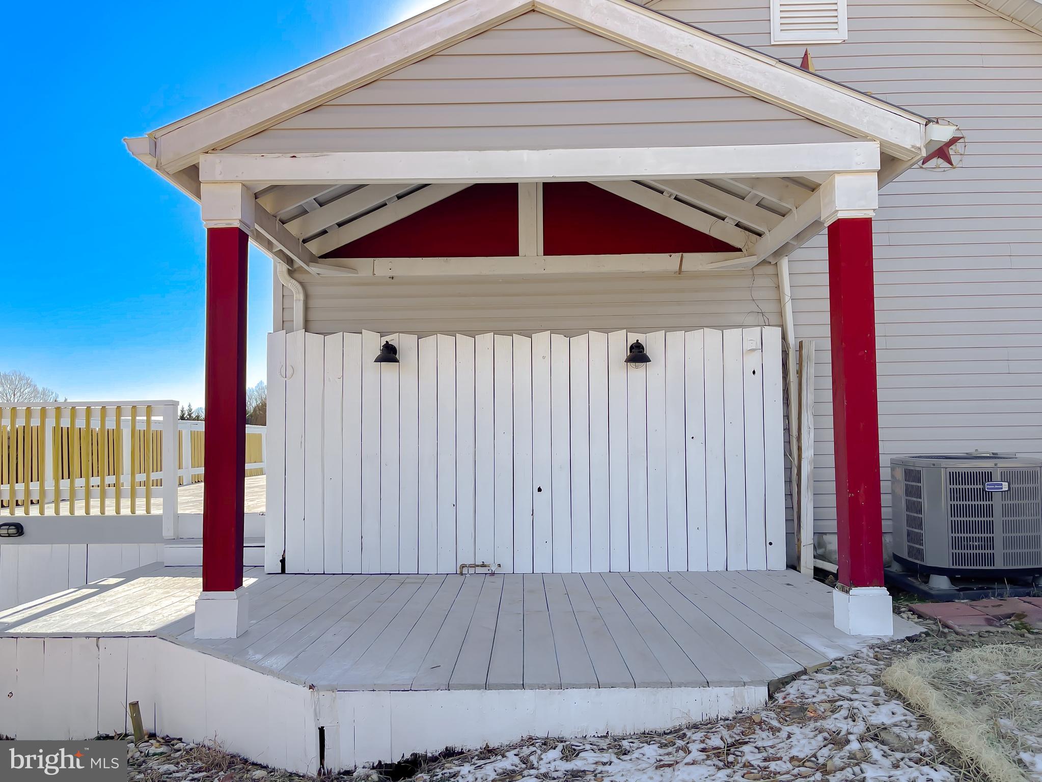 JENNI'S DAWN - Residential