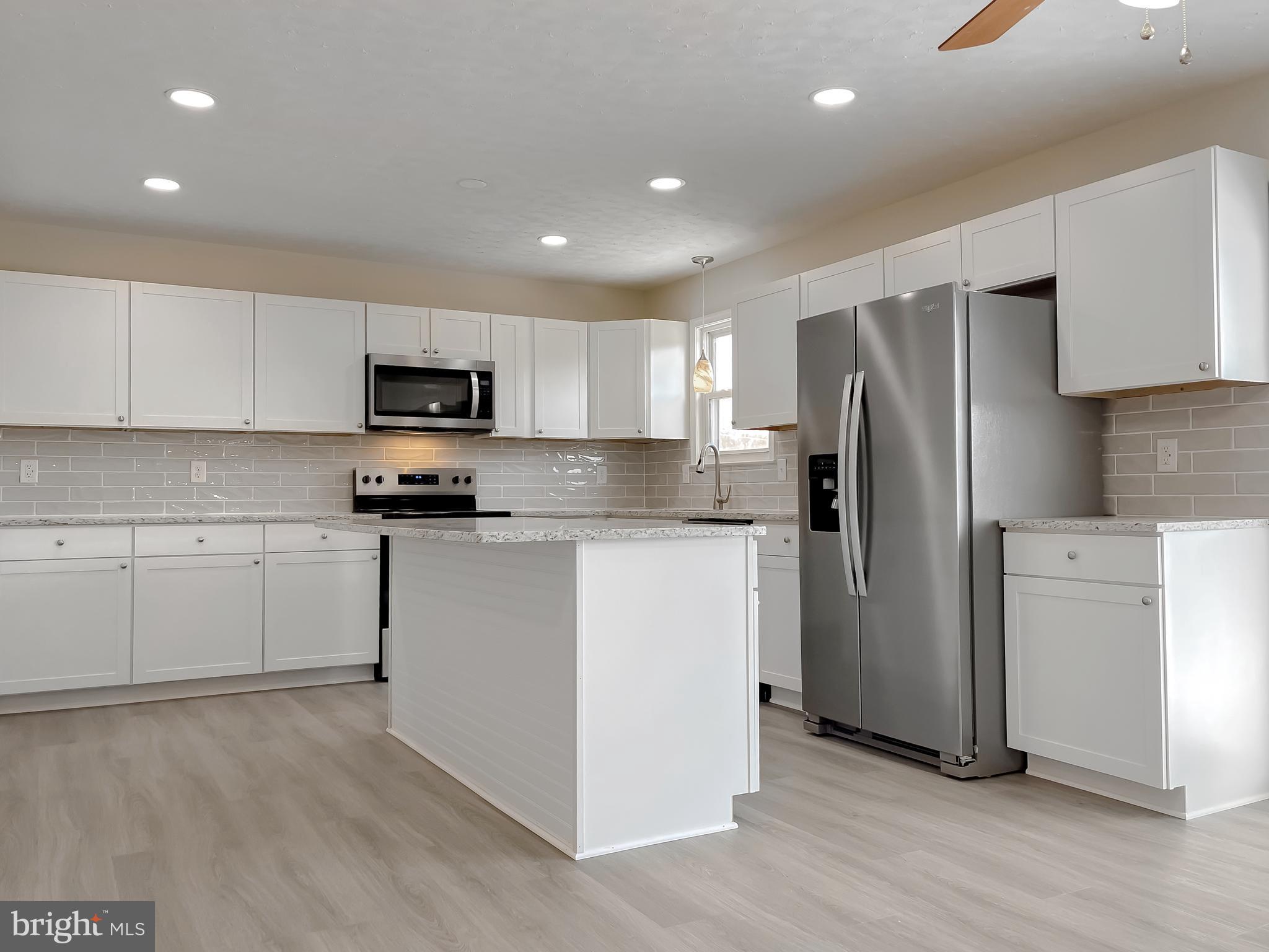 JENNI'S DAWN - Residential