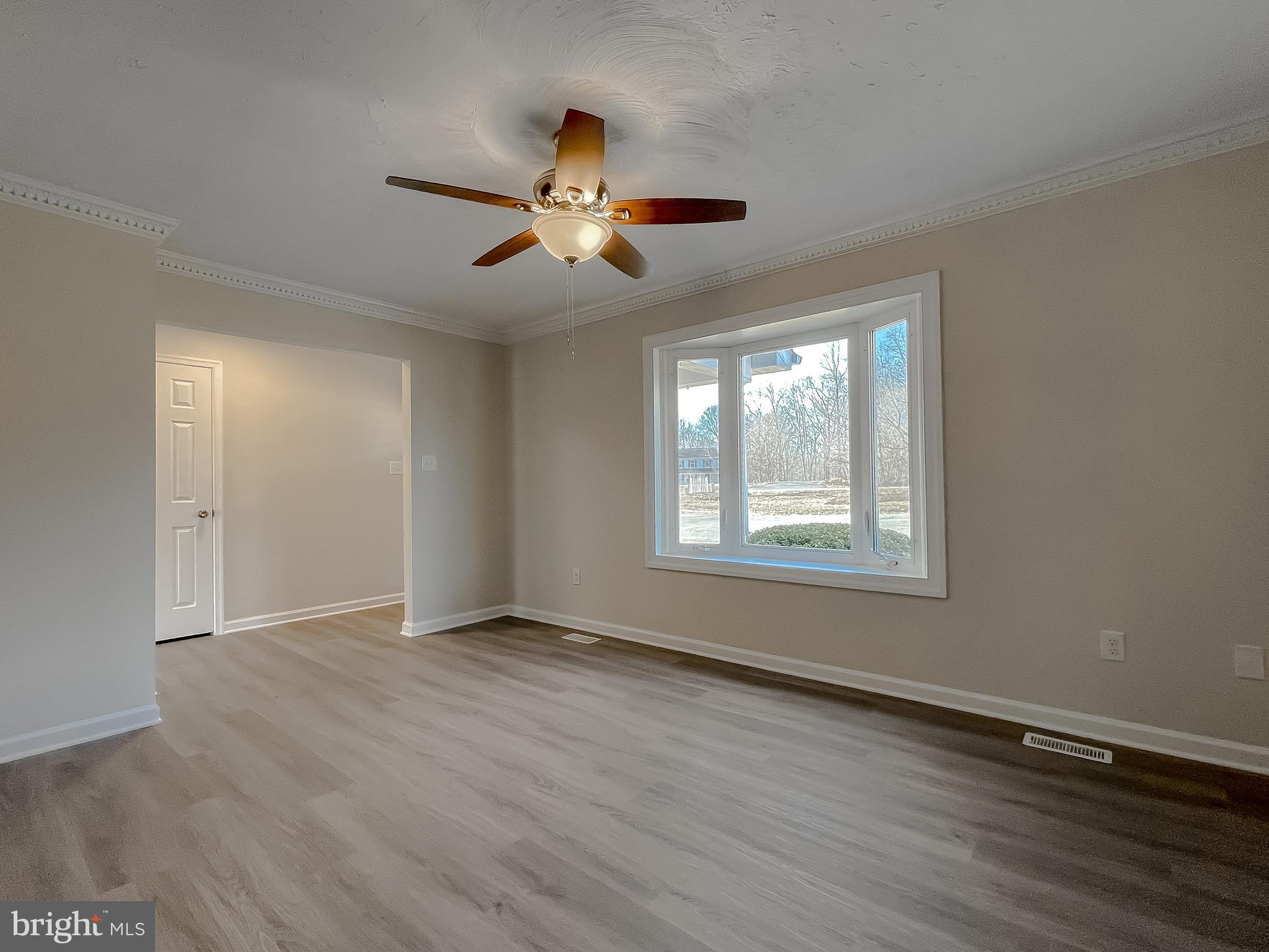 JENNI'S DAWN - Residential