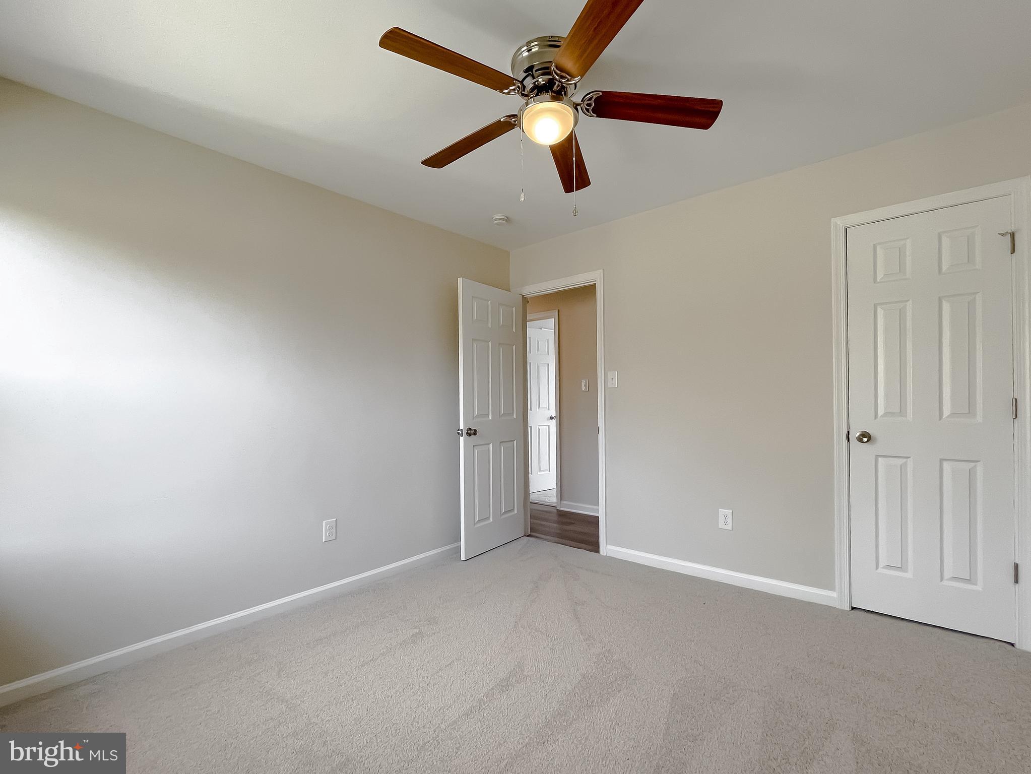 JENNI'S DAWN - Residential