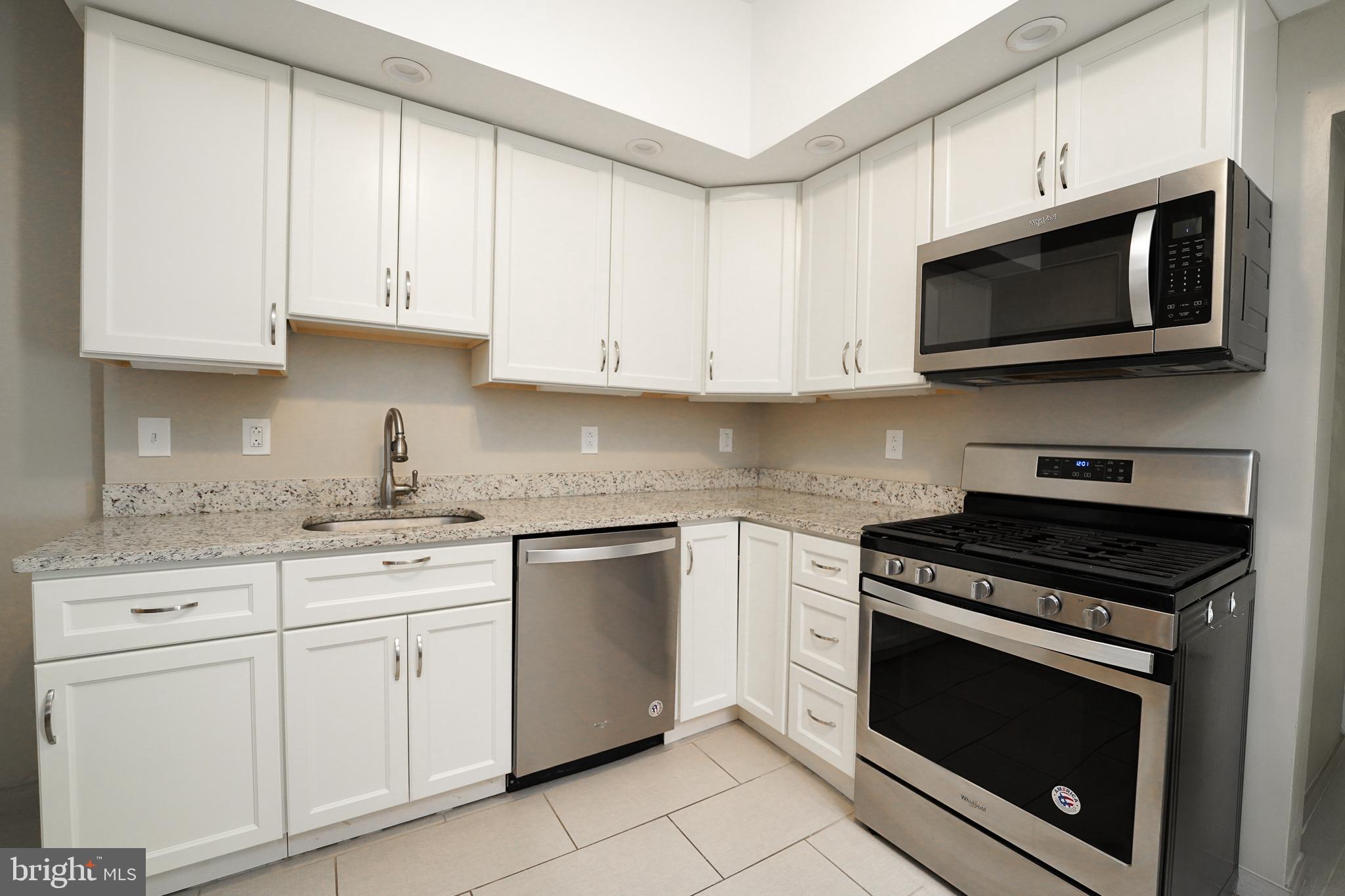 POWELTON VILLAGE - Residential
