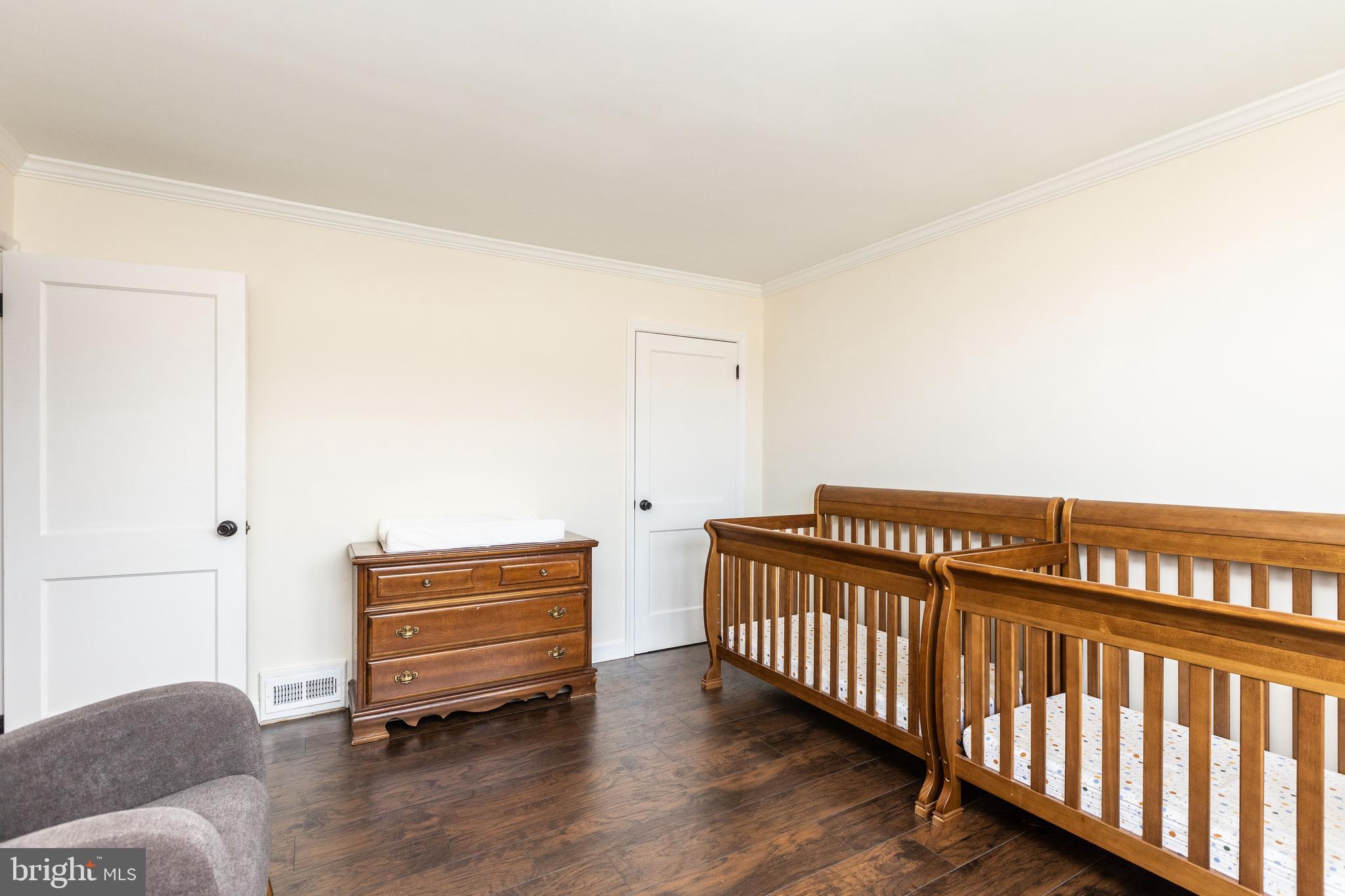 PERRING LOCH - Residential