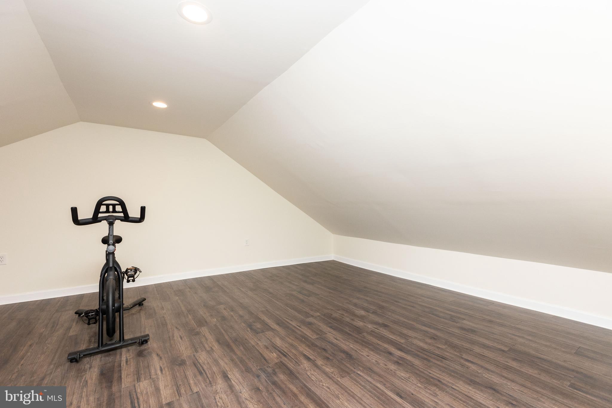 PERRING LOCH - Residential