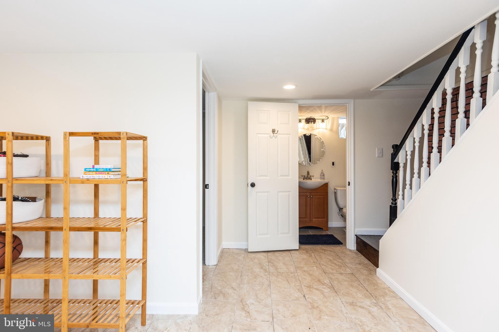 PERRING LOCH - Residential