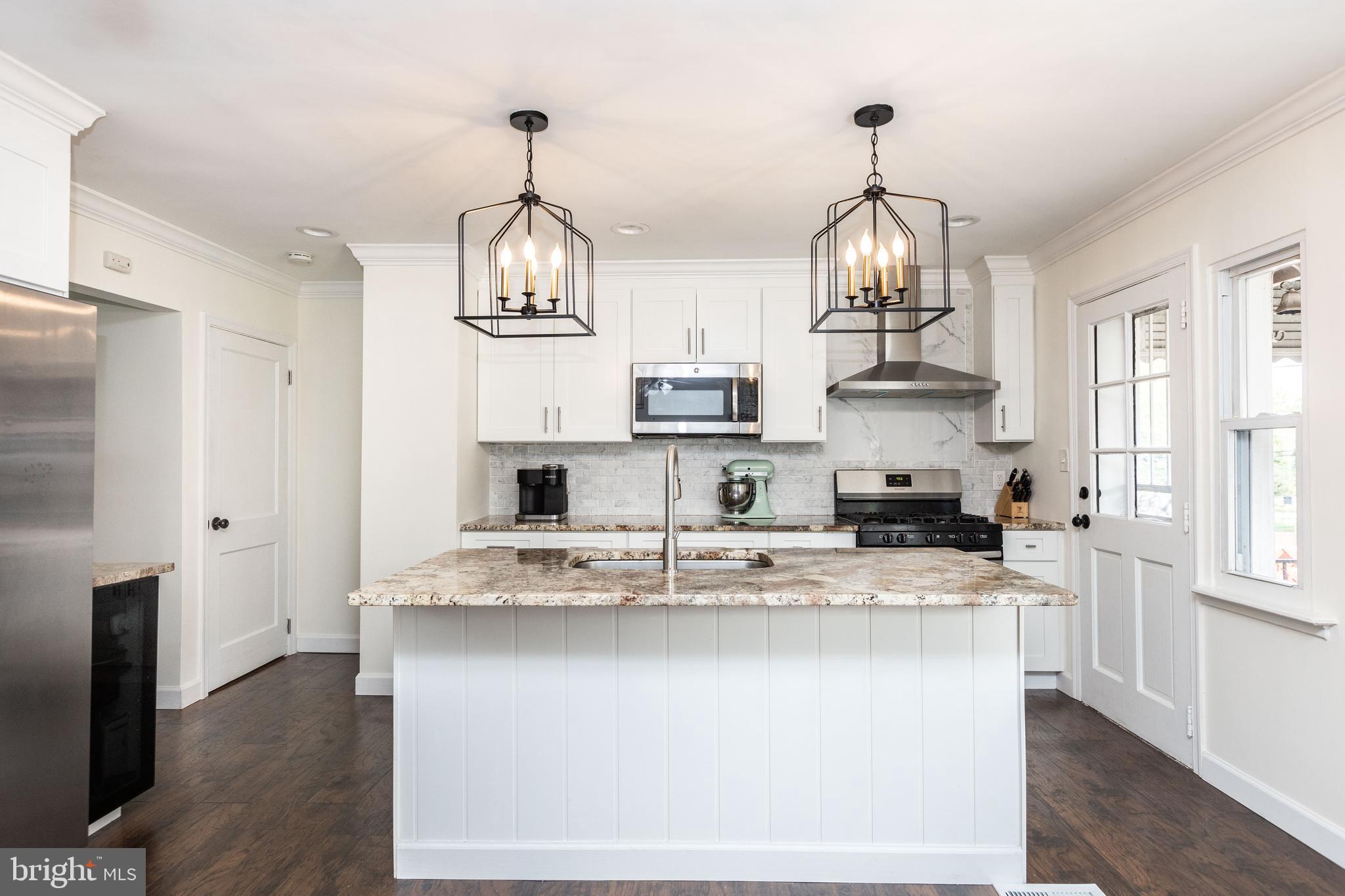 PERRING LOCH - Residential