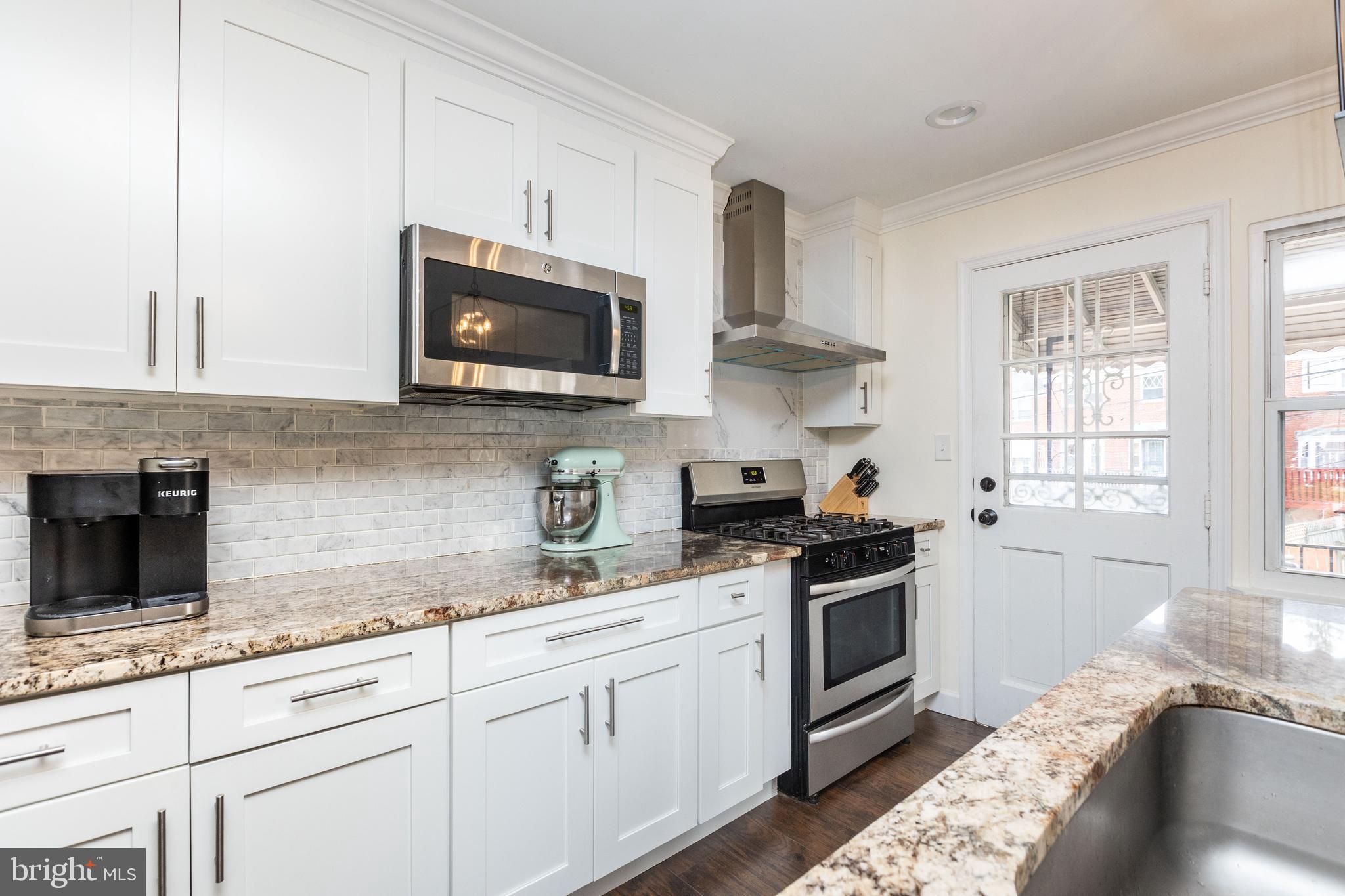 PERRING LOCH - Residential