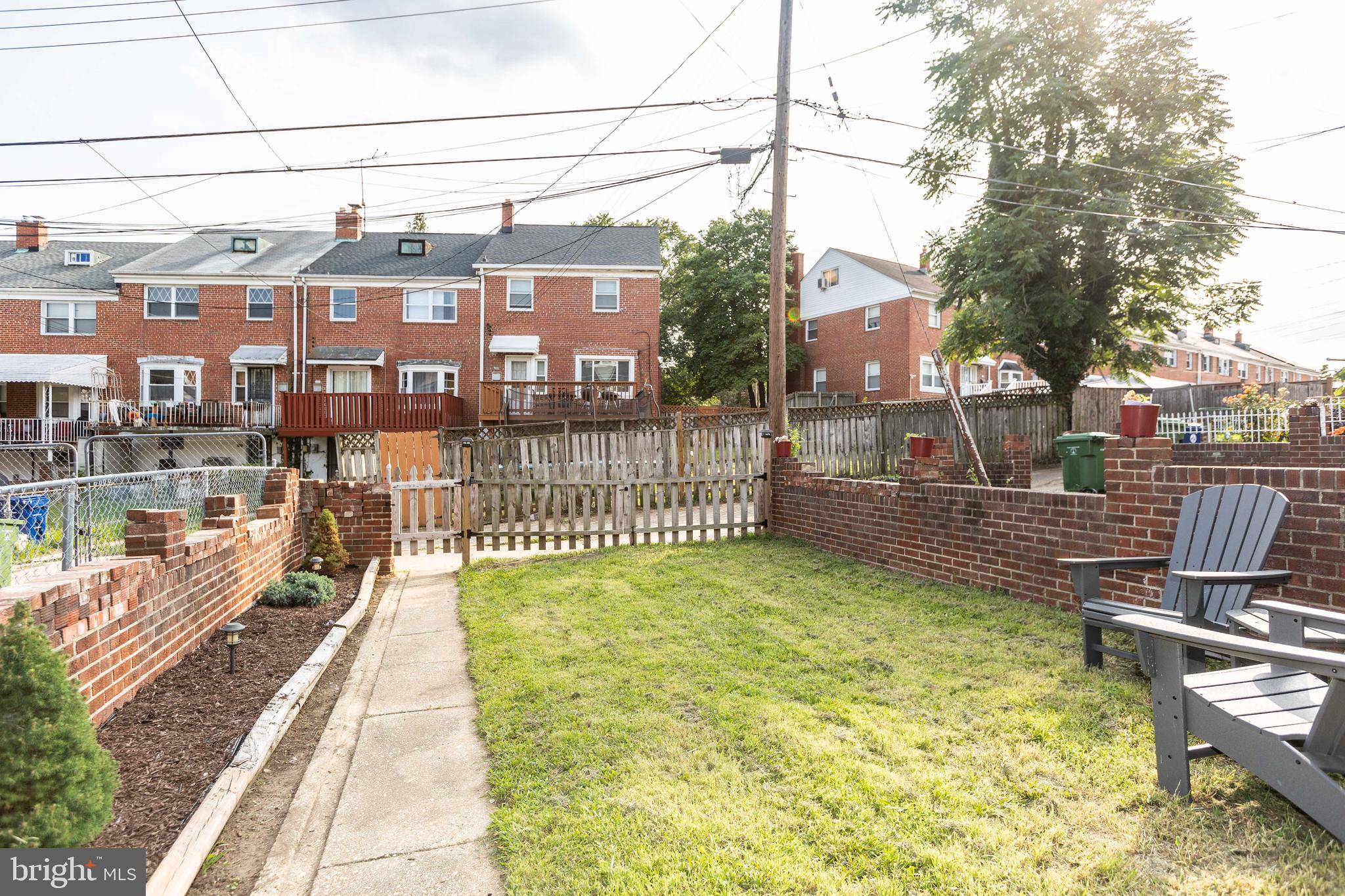 PERRING LOCH - Residential