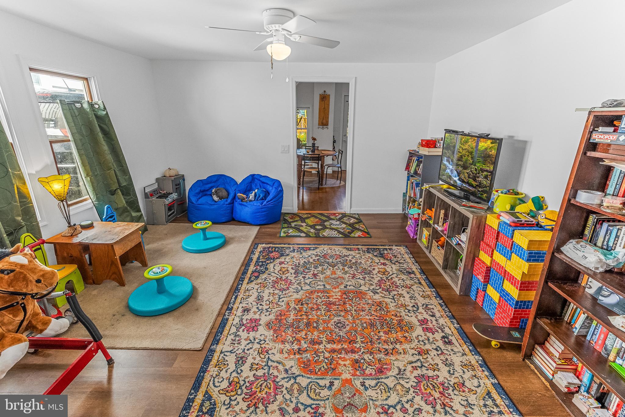 416 W JOHN STREET