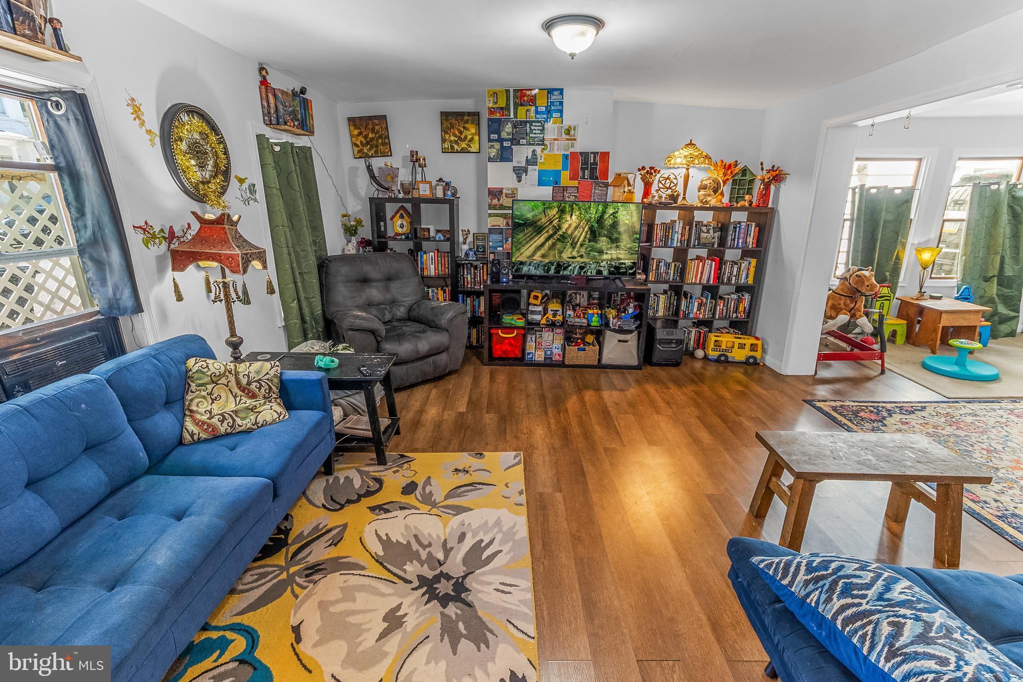 416 W JOHN STREET