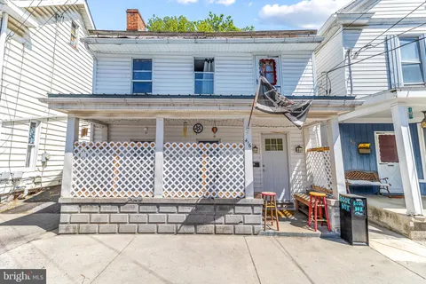 416 W John Street, Martinsburg, WV 25401 - MLS#: WVBE2039728