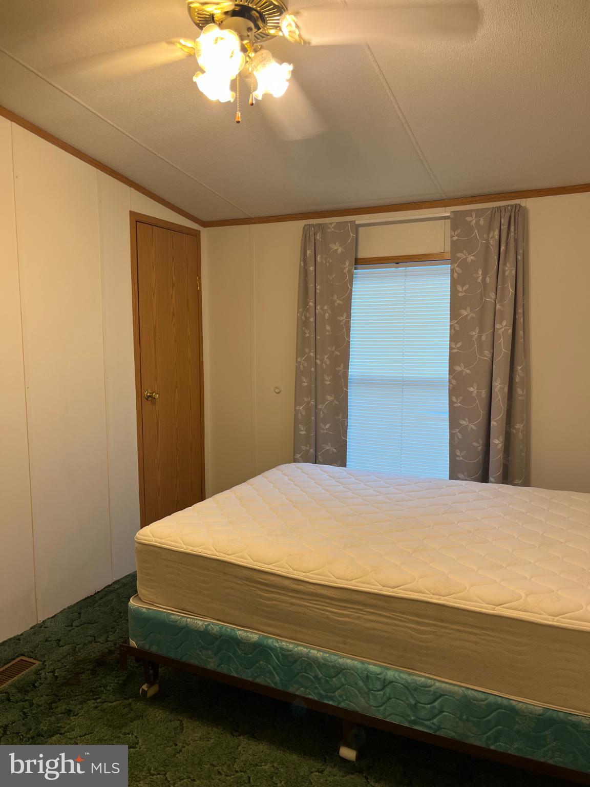 CINDY'S MOBILE HOME PARK - Residential