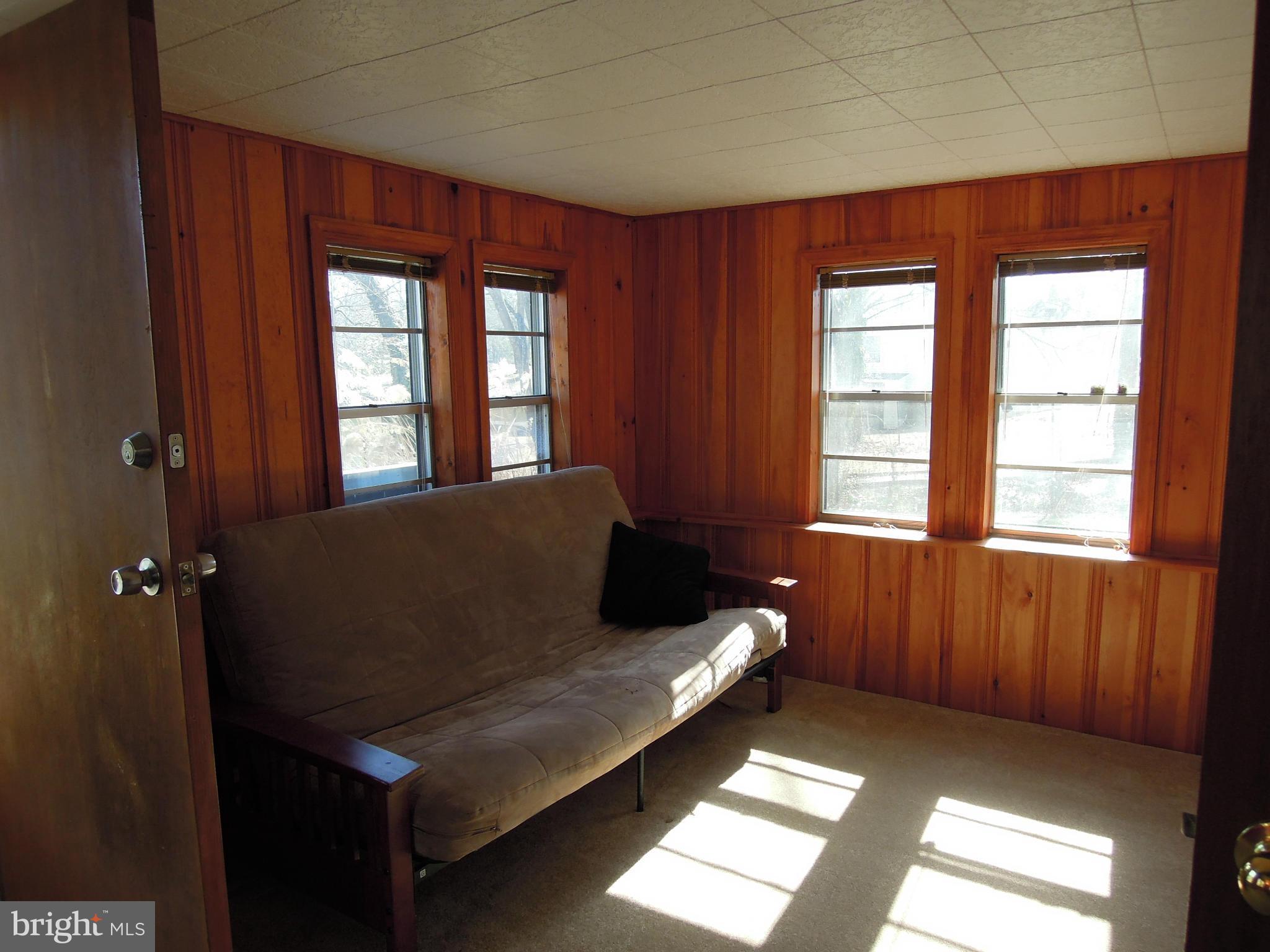 POWHATAN BEACH - Residential