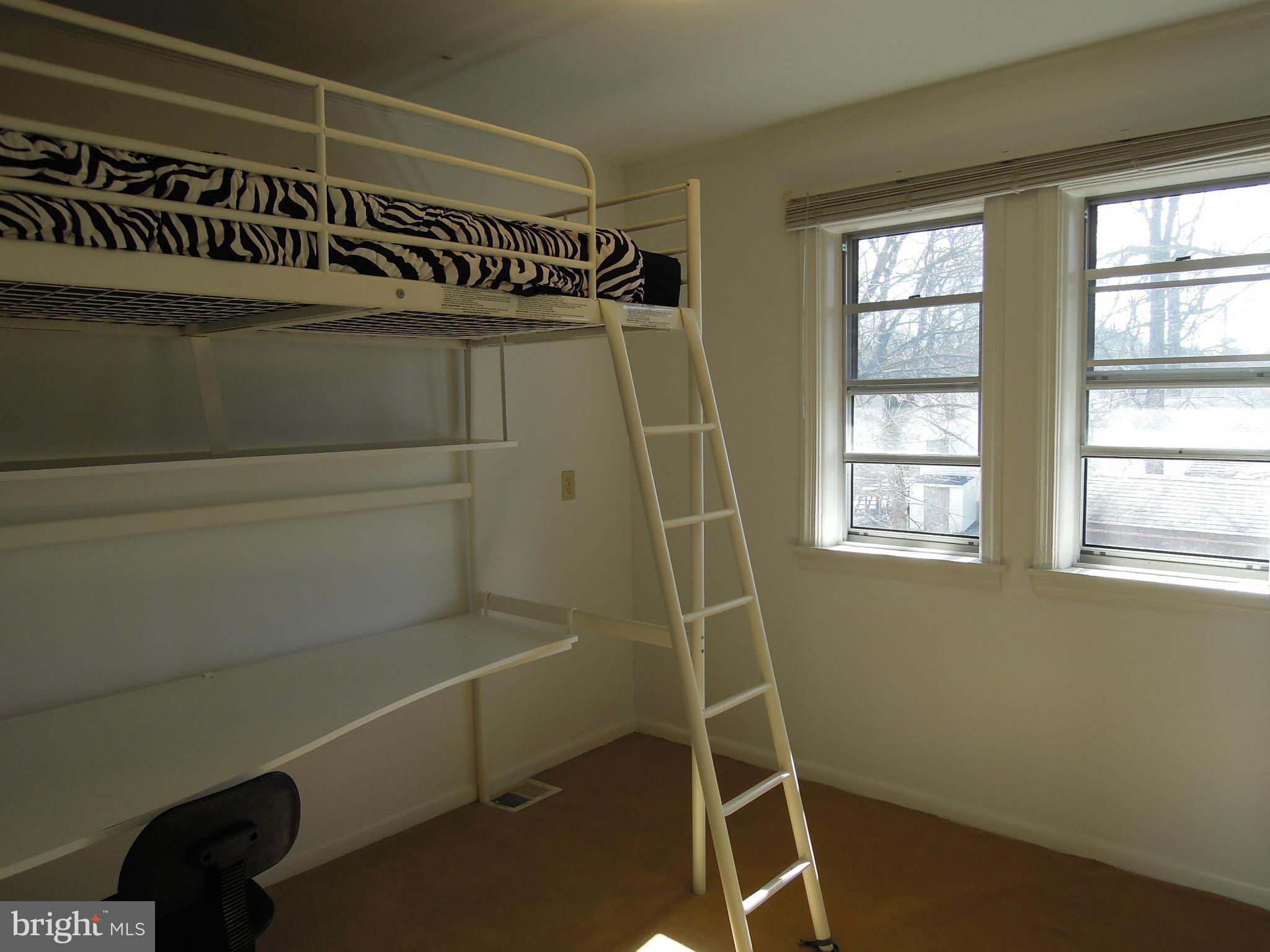 POWHATAN BEACH - Residential