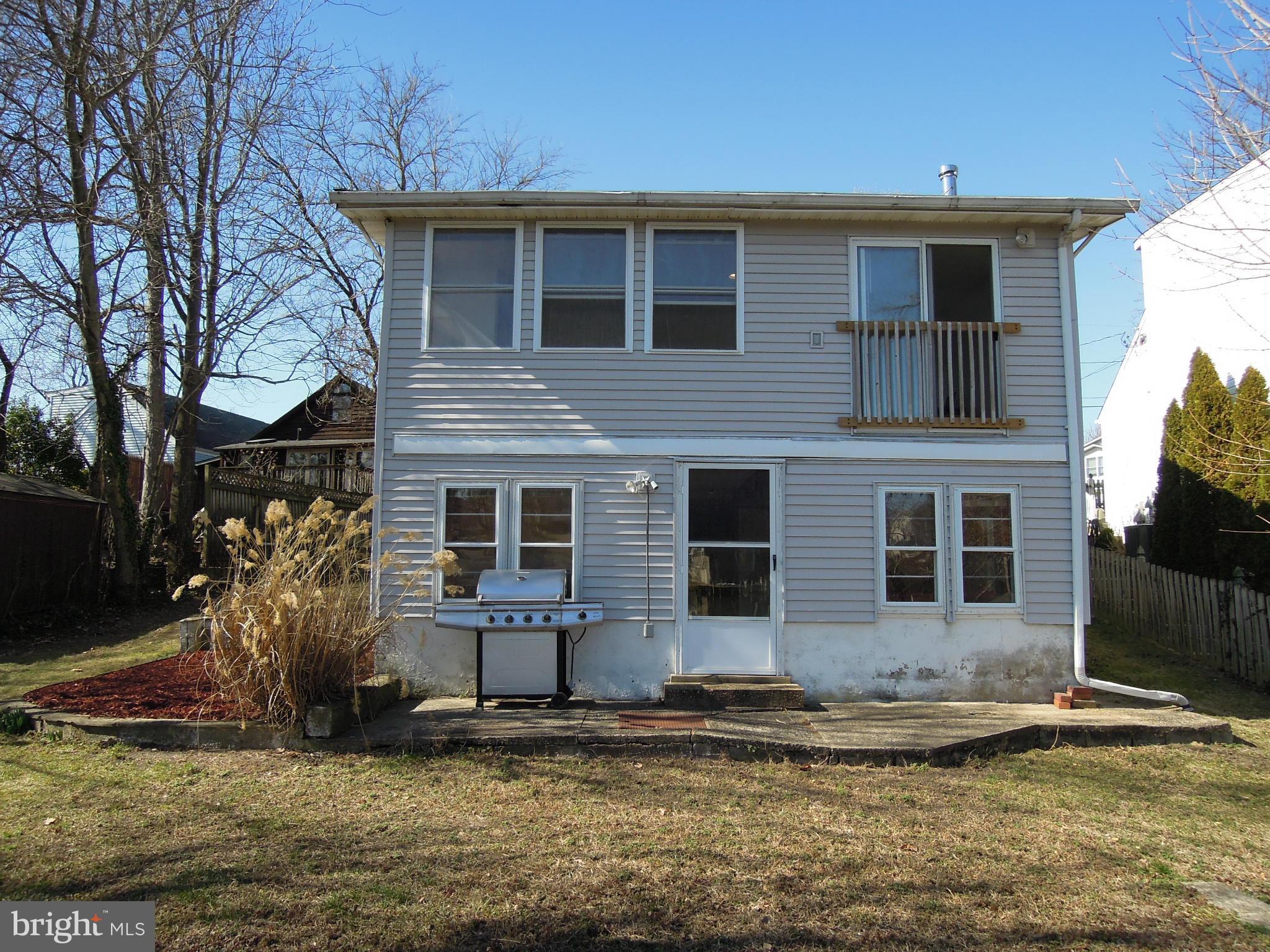 POWHATAN BEACH - Residential