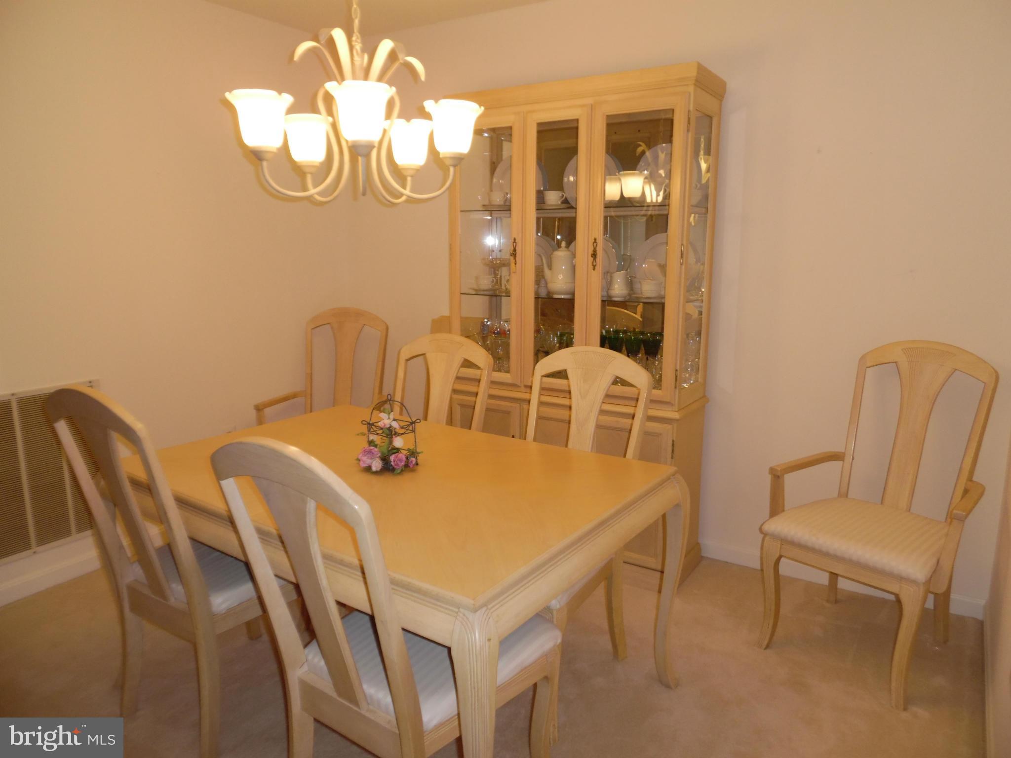 LAURELS CONDO - Residential