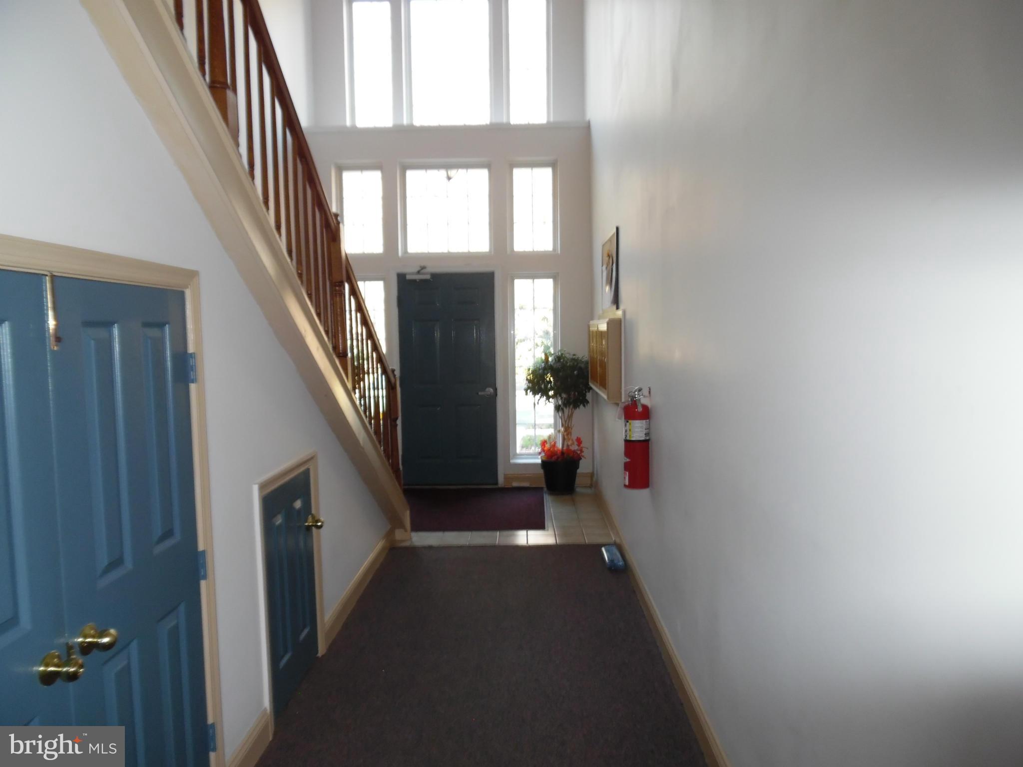 LAURELS CONDO - Residential