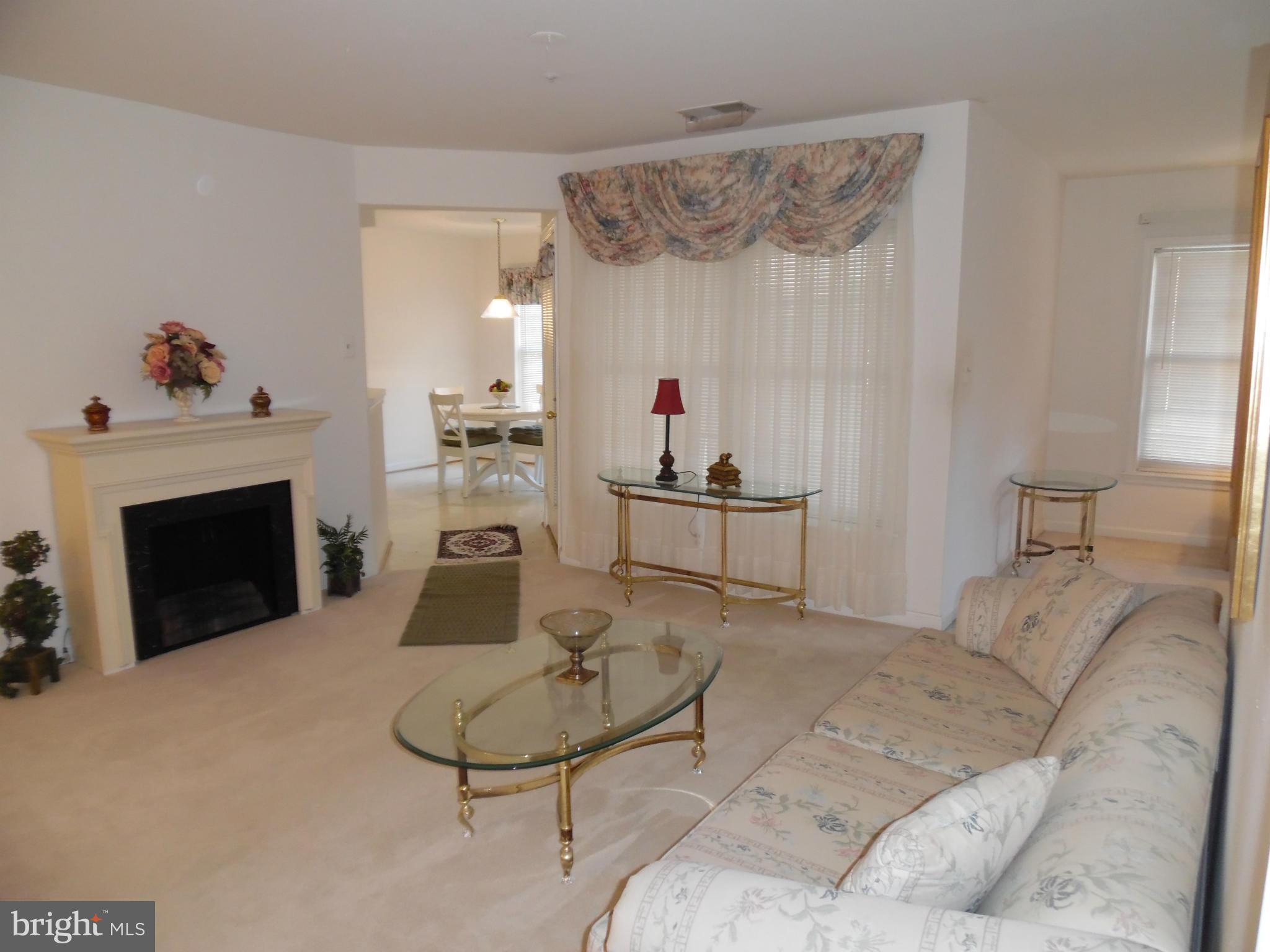 LAURELS CONDO - Residential