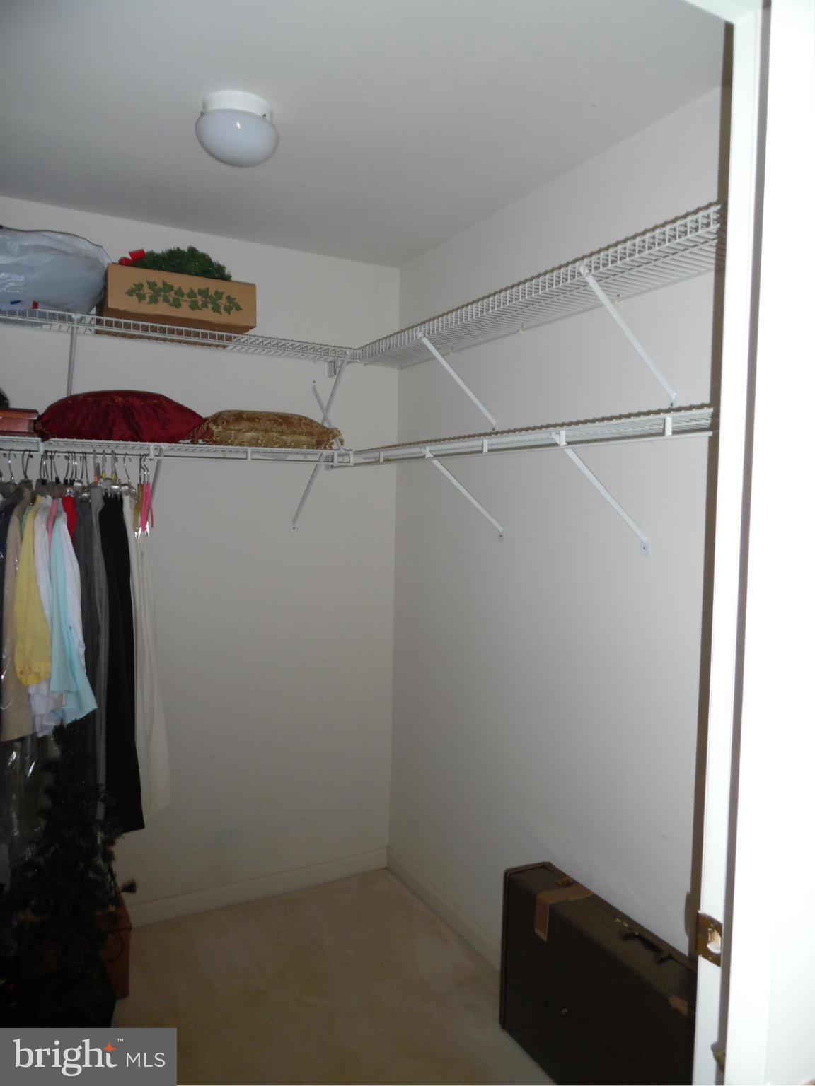 LAURELS CONDO - Residential