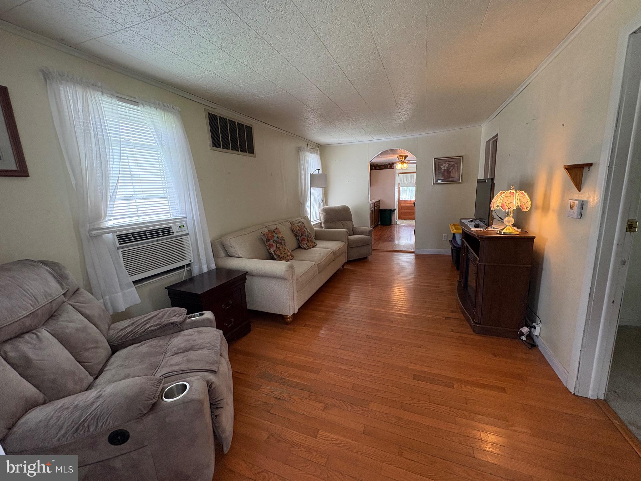 215 HIGHLAND AVENUE