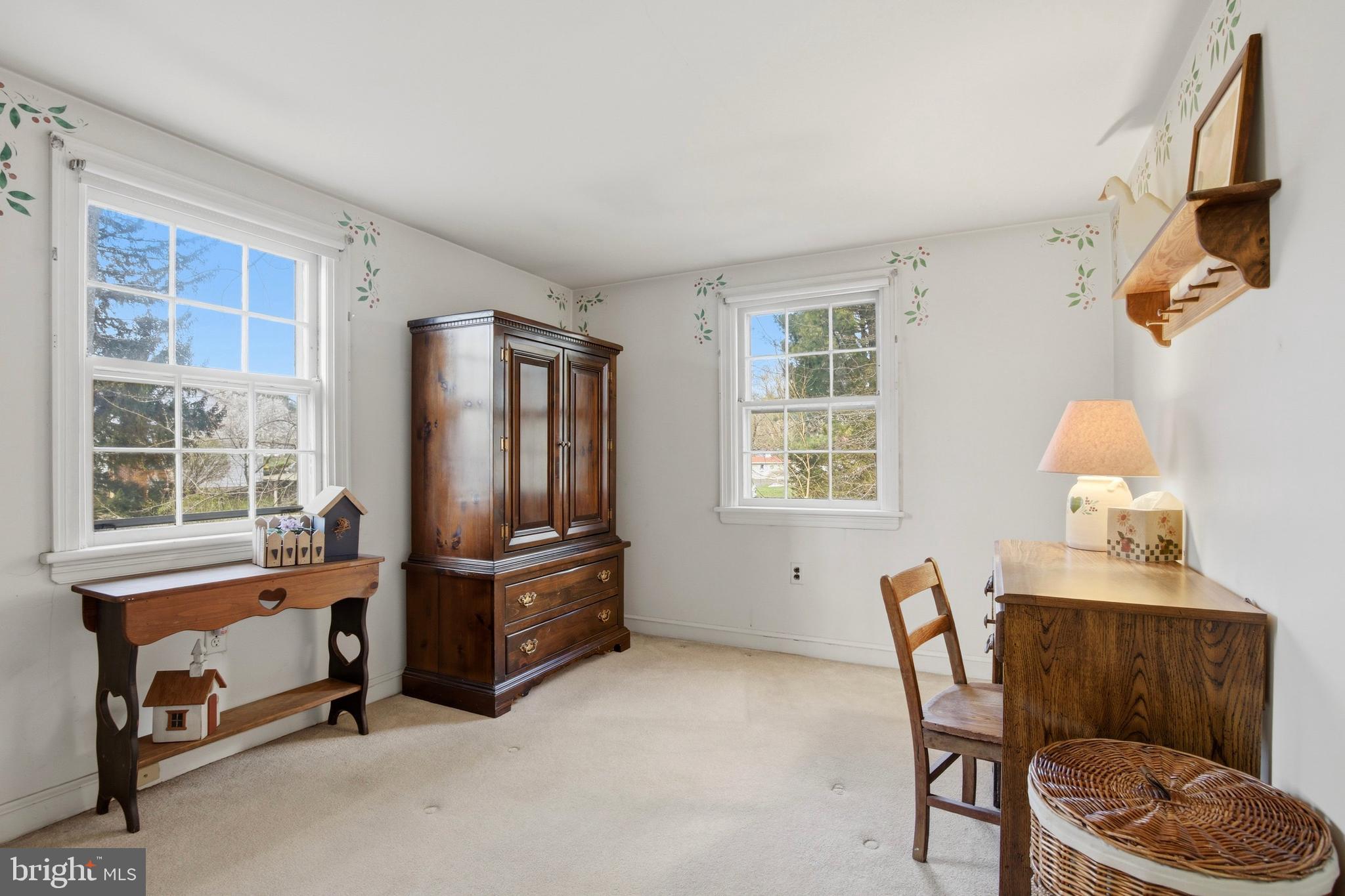 SHOEMAKER VIL - Residential